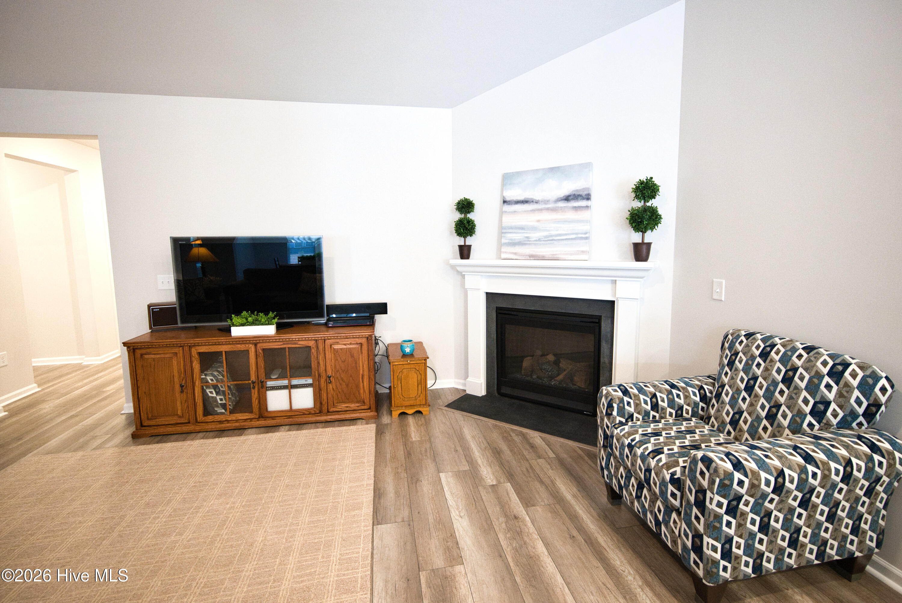 100559386 | Photo 13