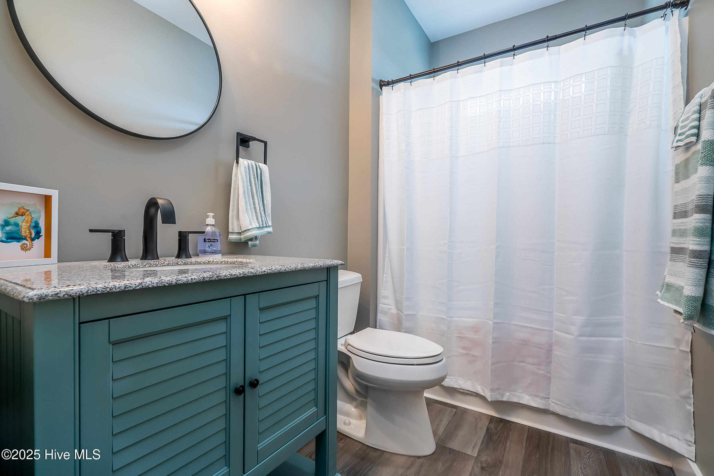 100524208 | Photo 34