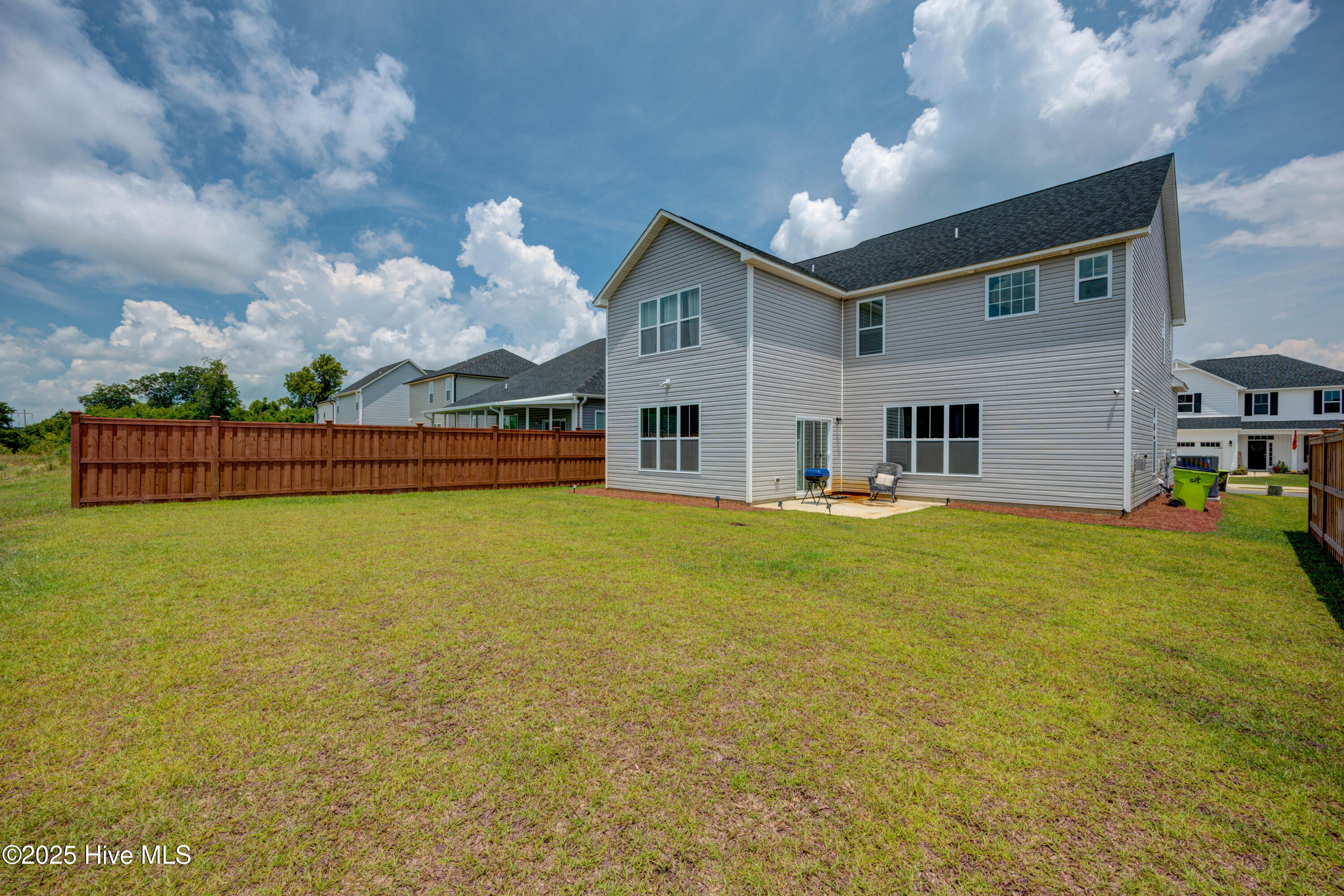 100535248 | Photo 43