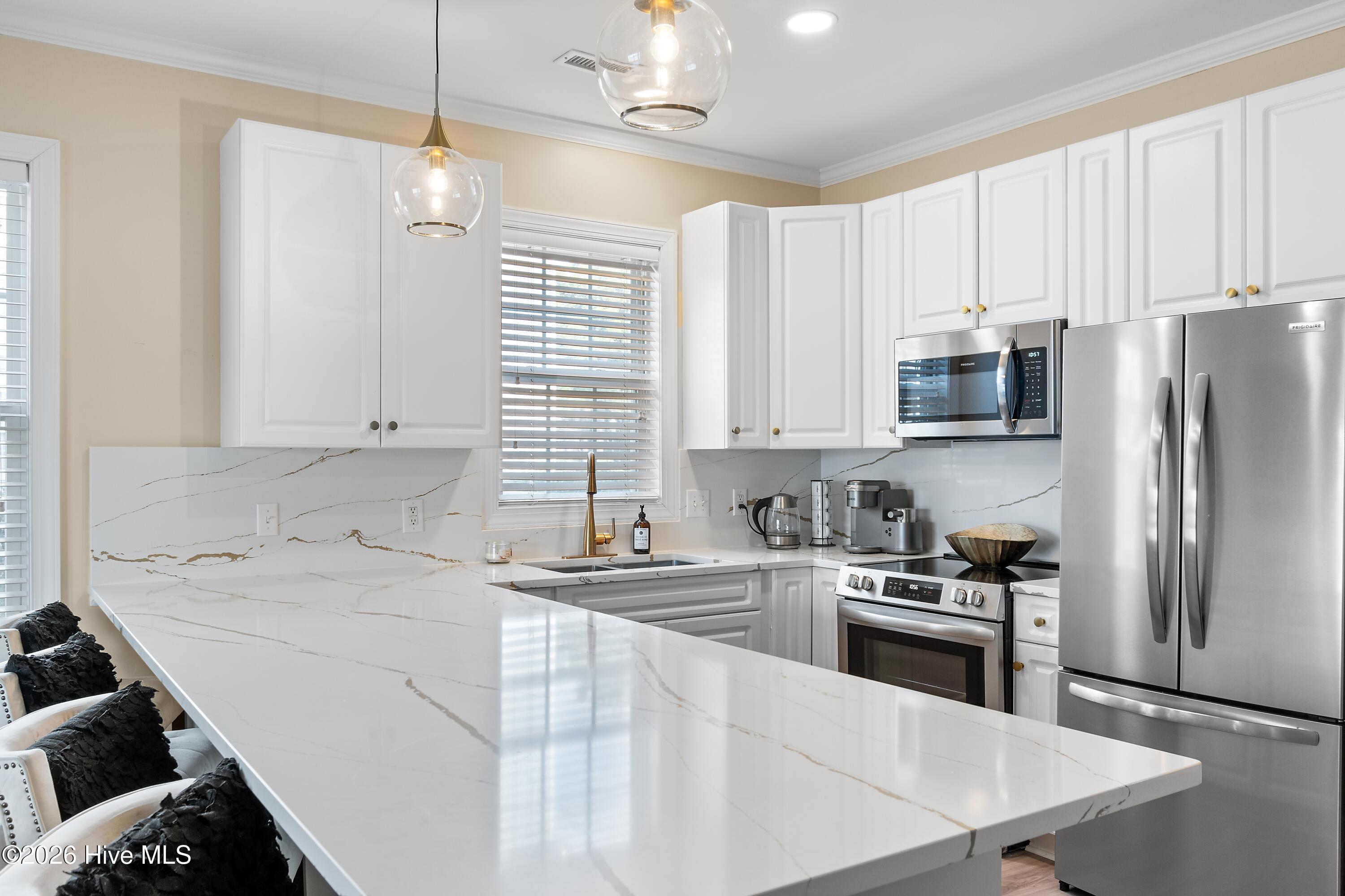 100554539 | Photo 11