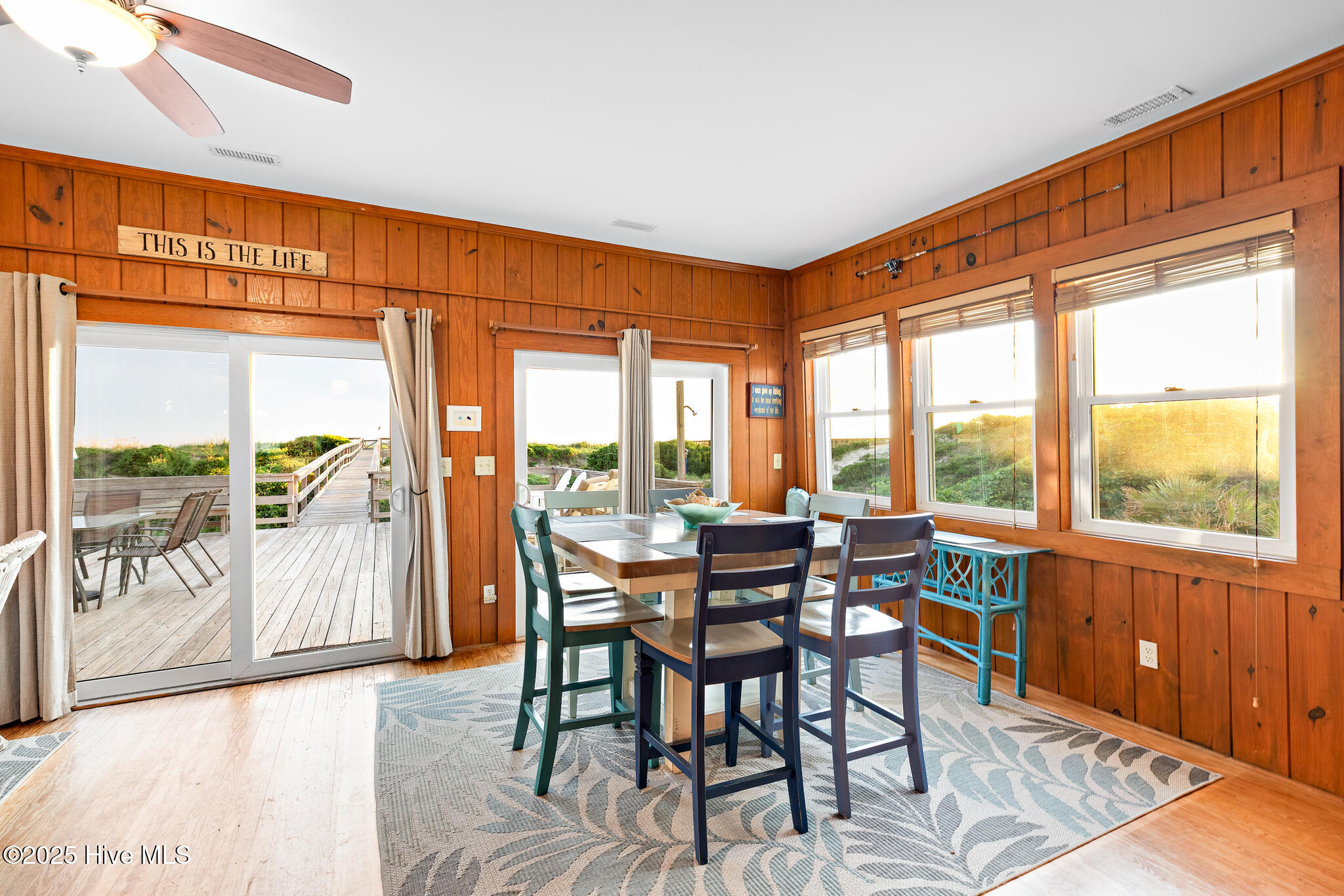 100531510 | Photo 19