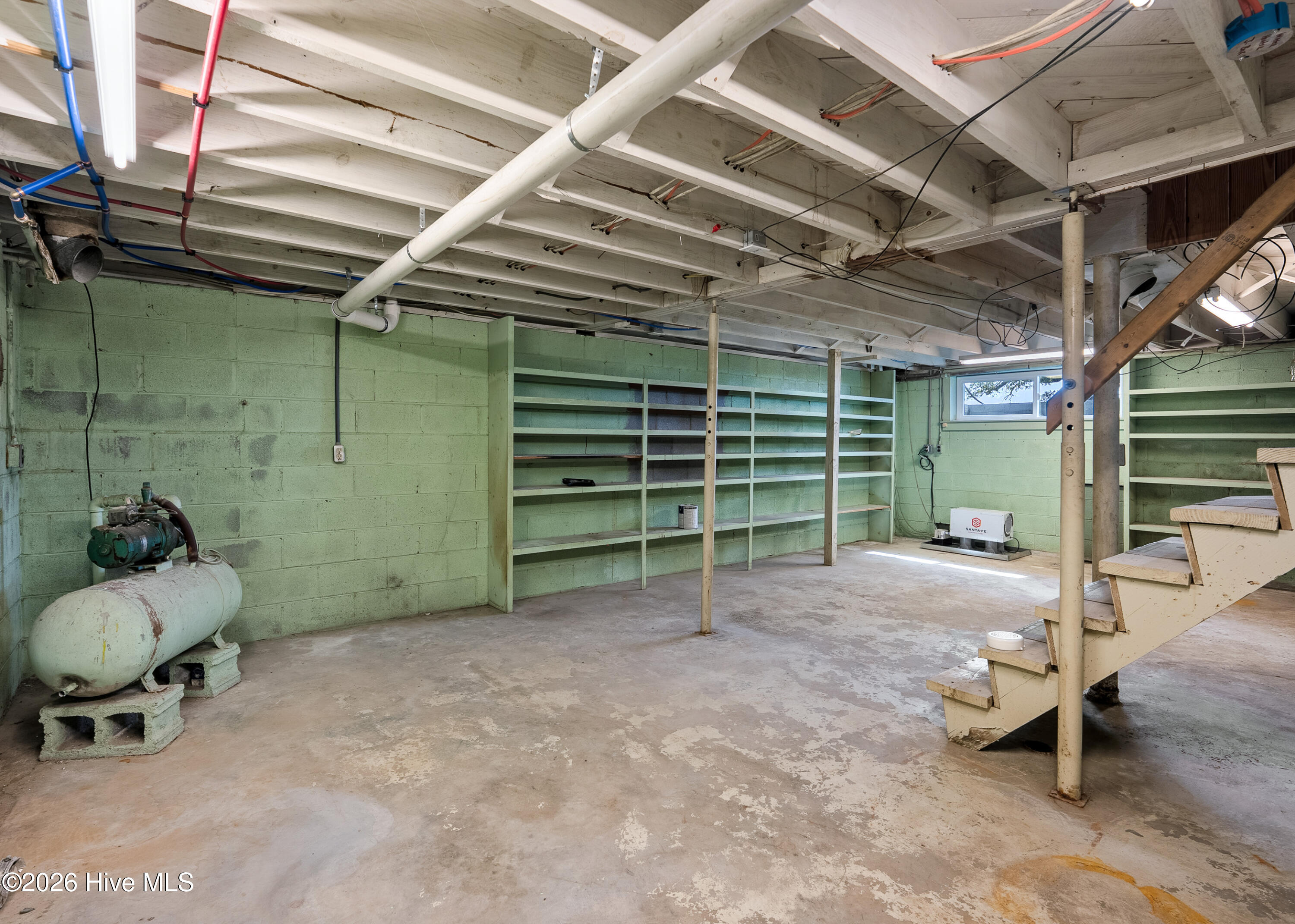 100559476 | Photo 37