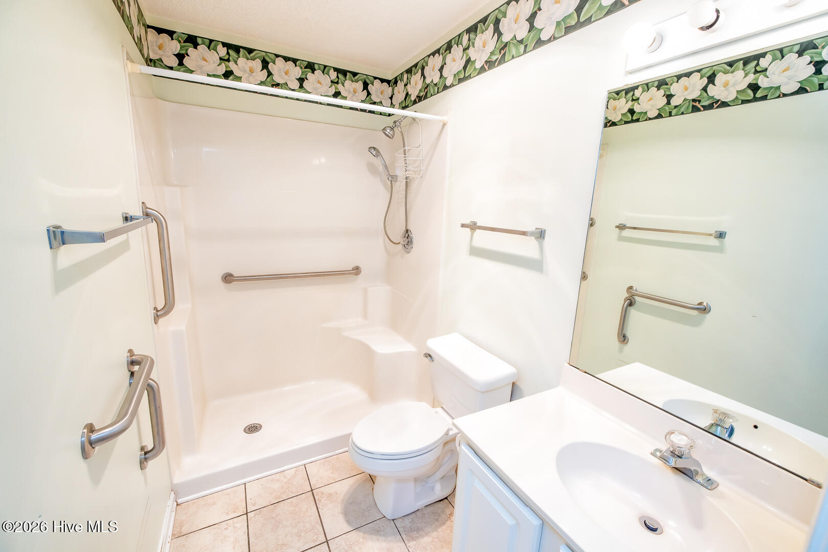 100567936 | Photo 22