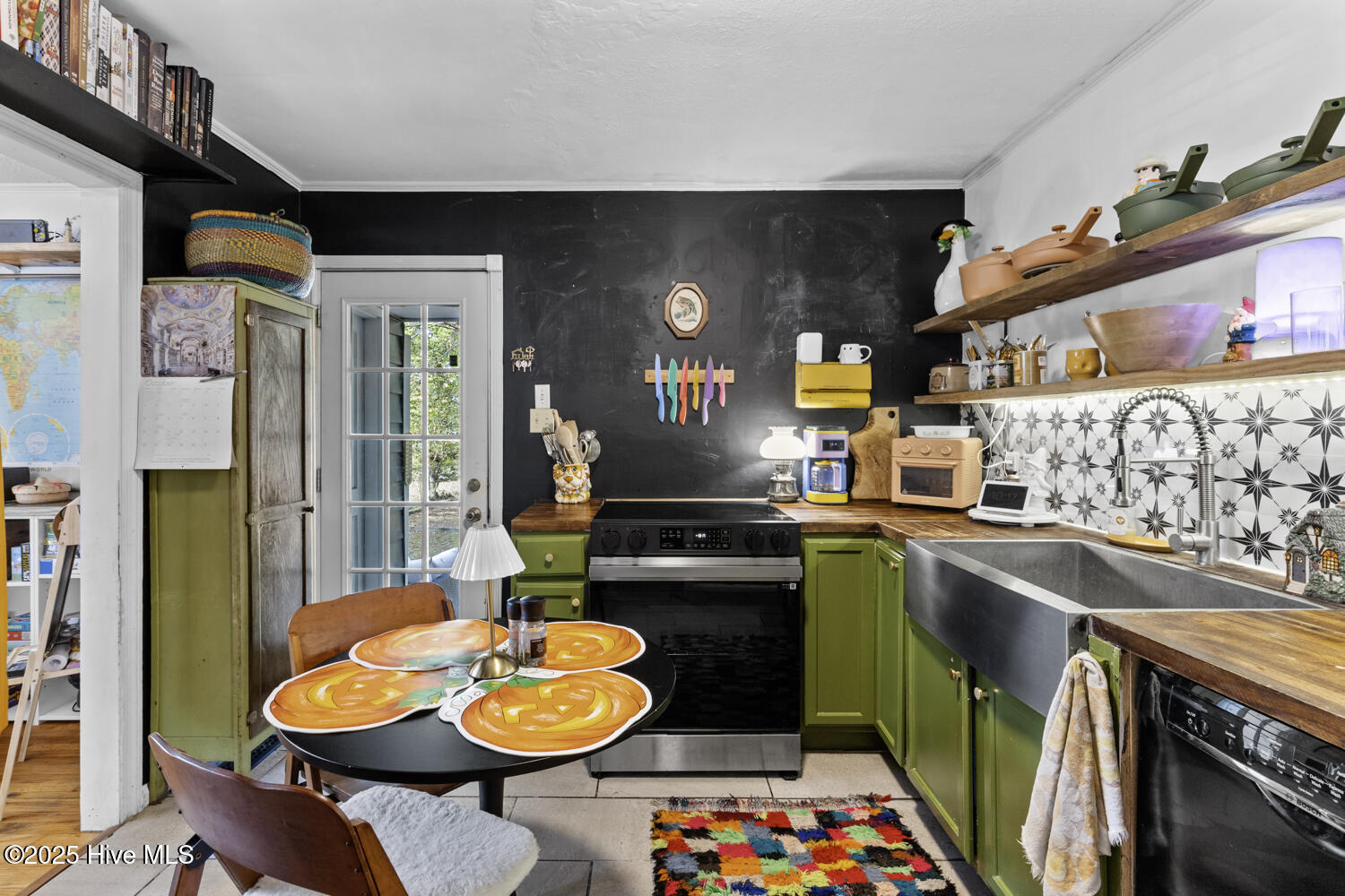 100535338 | Photo 13