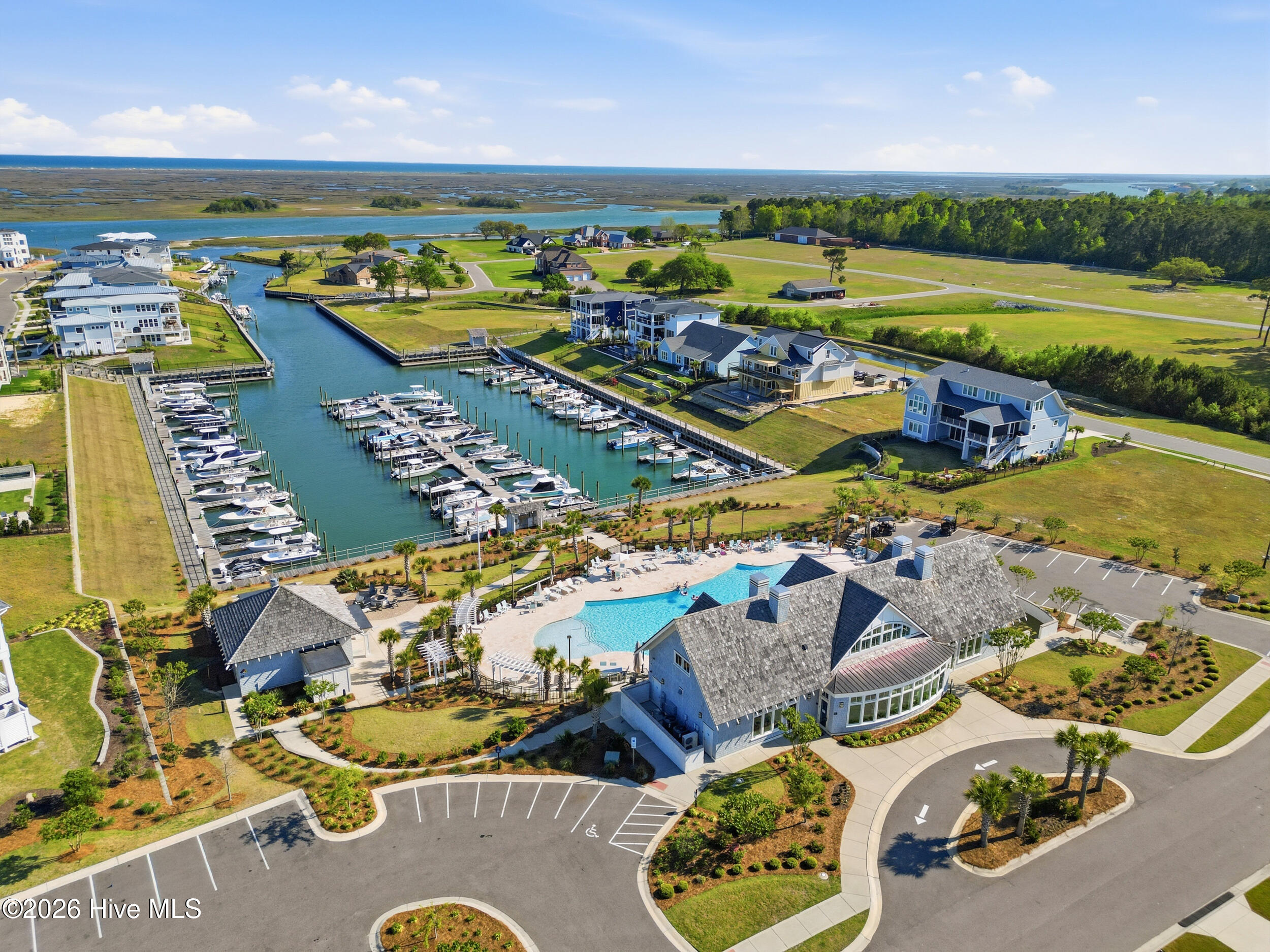 100567785 | Photo 80