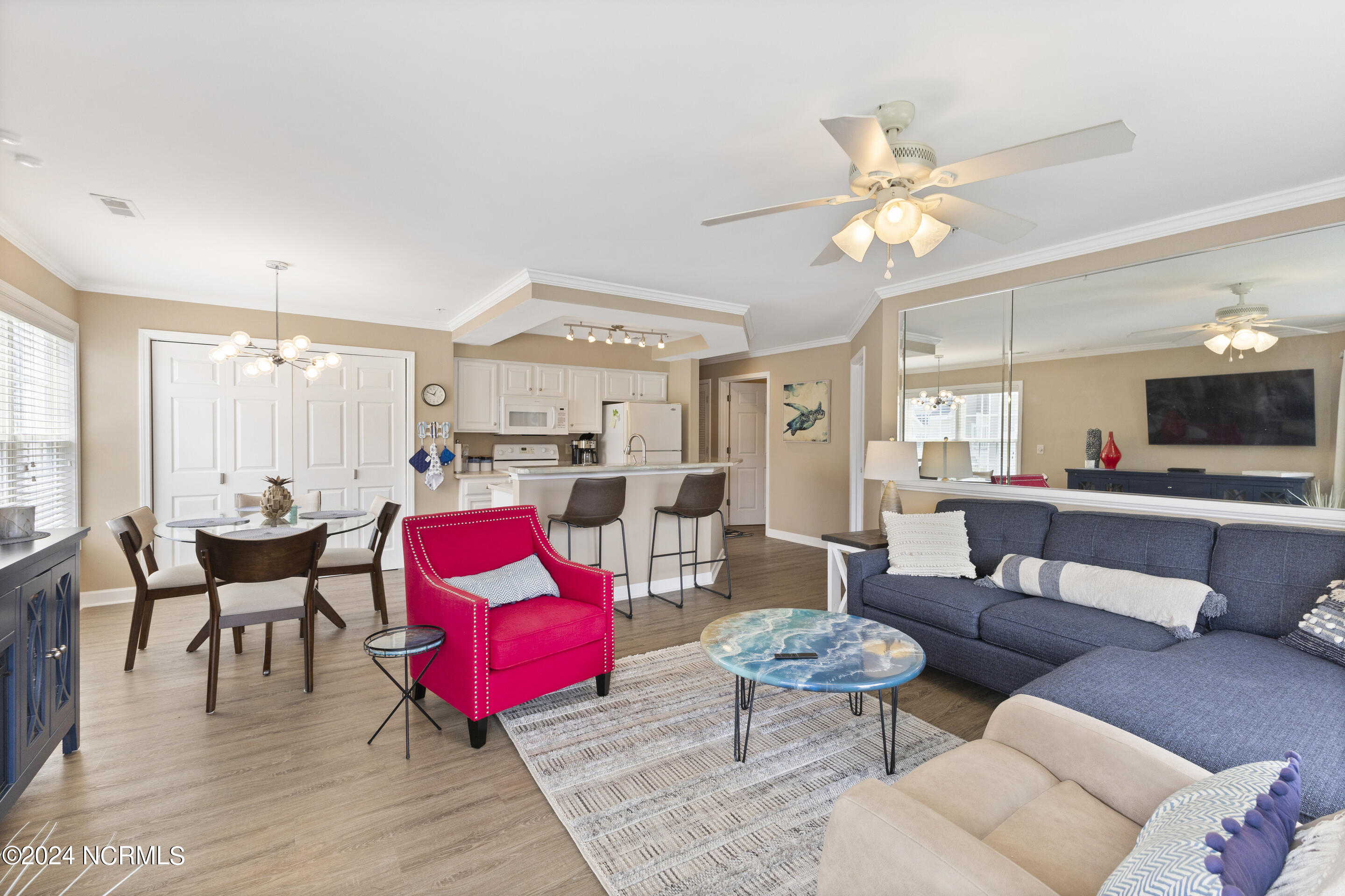 100461581 | Photo 10