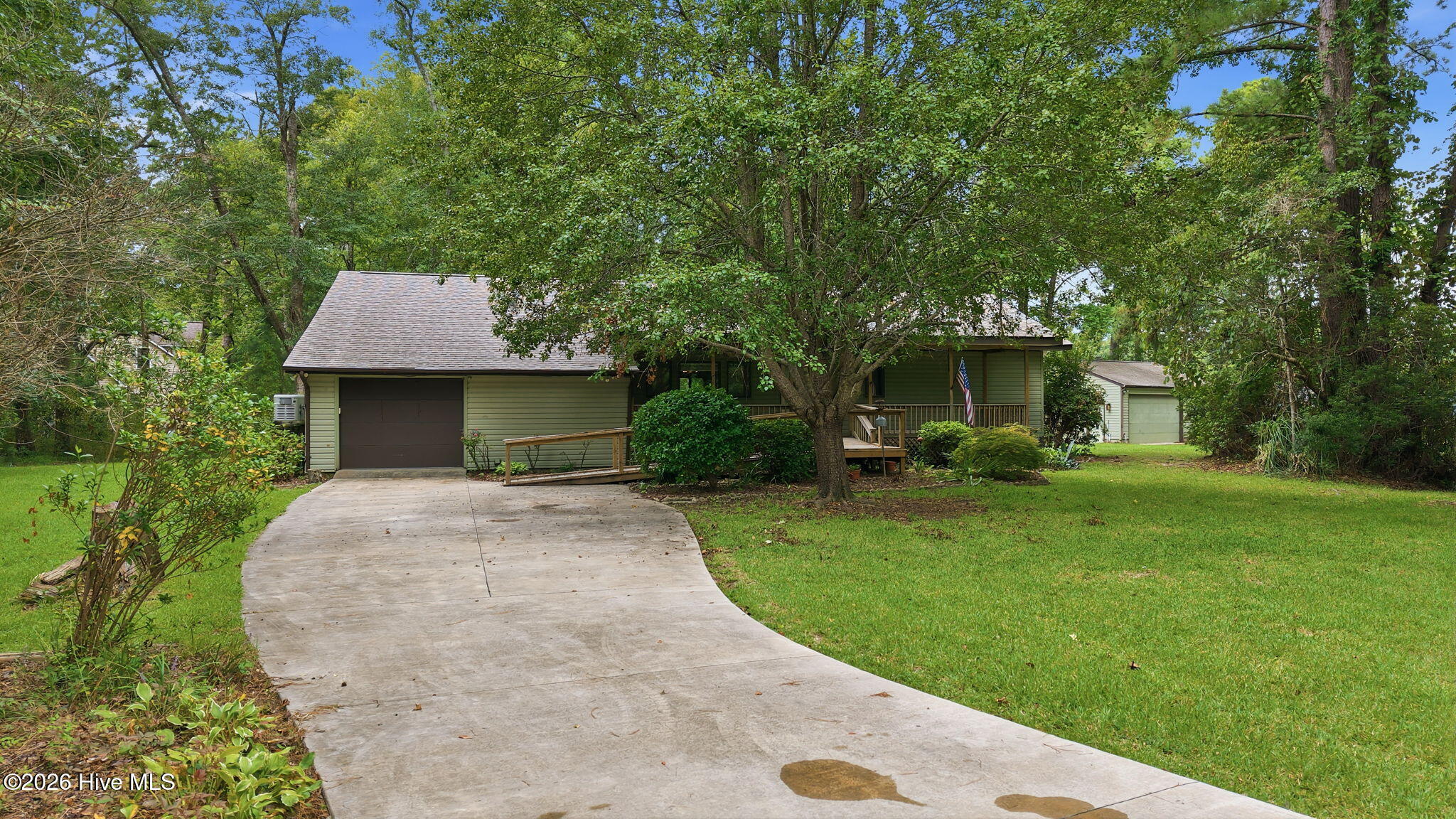 6001 Mainsail Point Road,Oriental