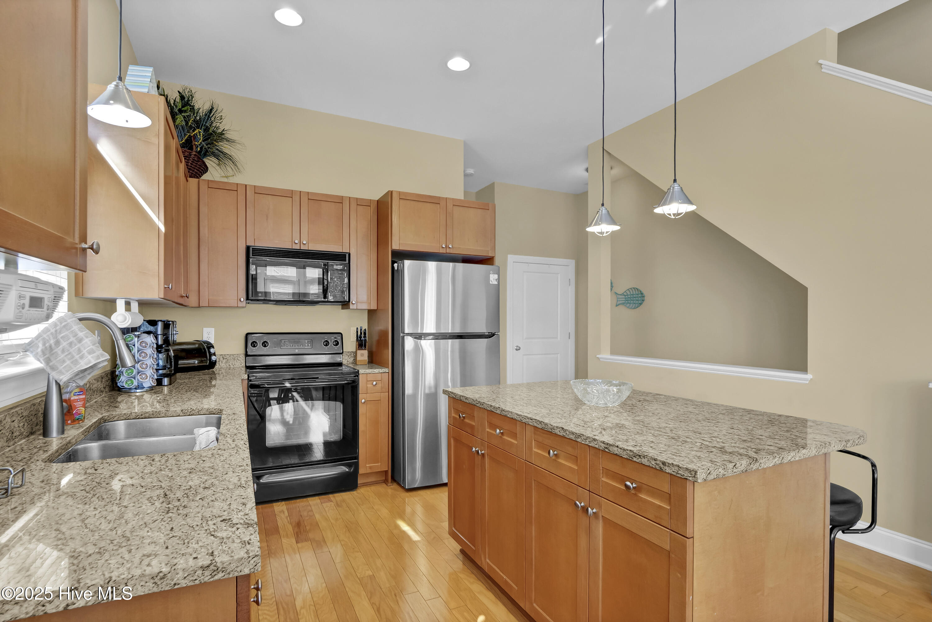 100526257 | Photo 10