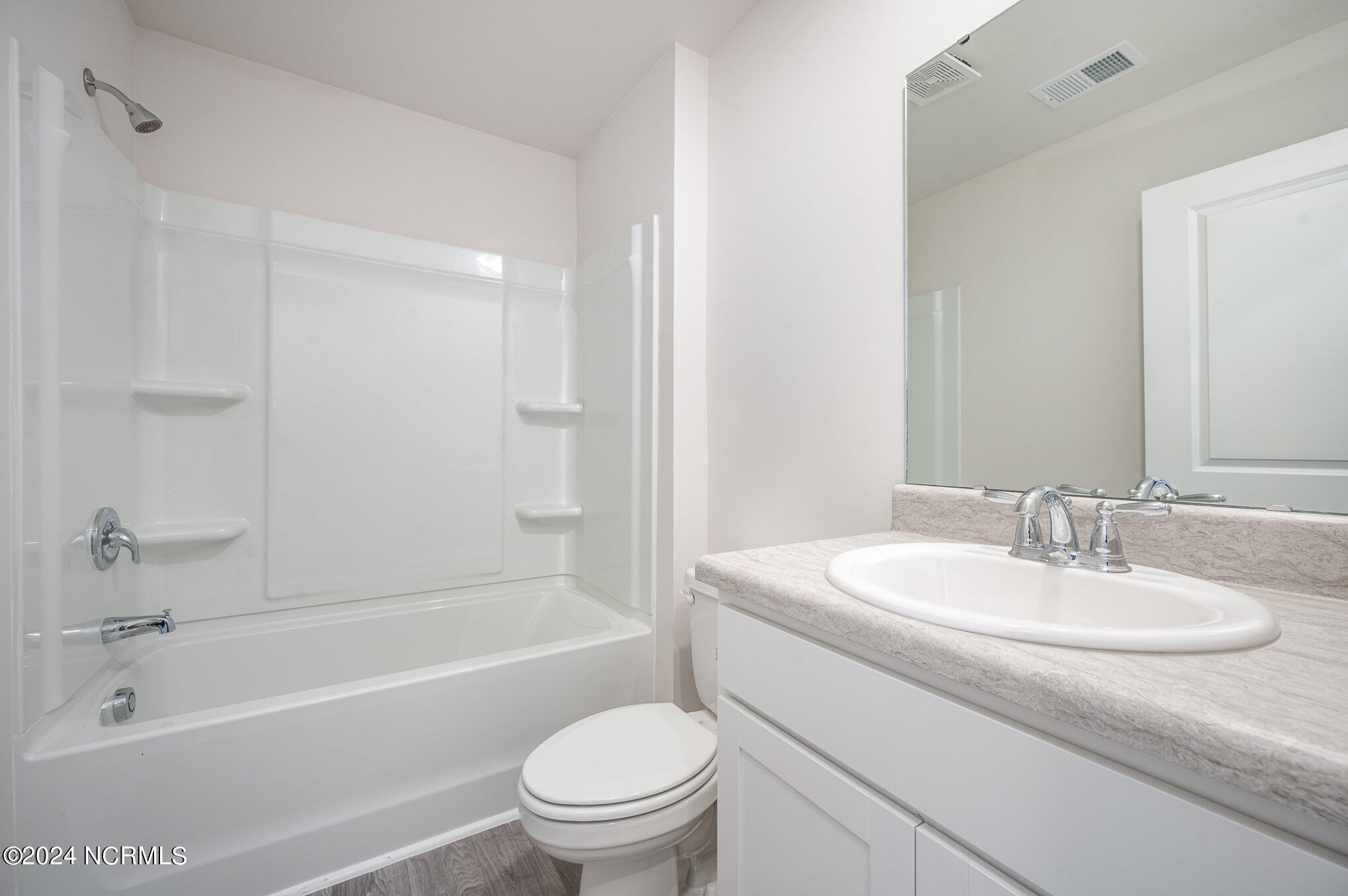 100555088 | Photo 13