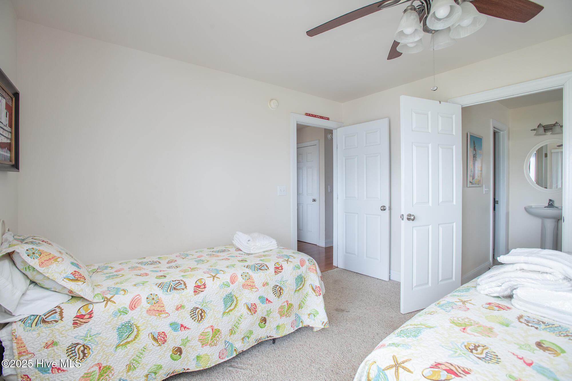 100515956 | Photo 19