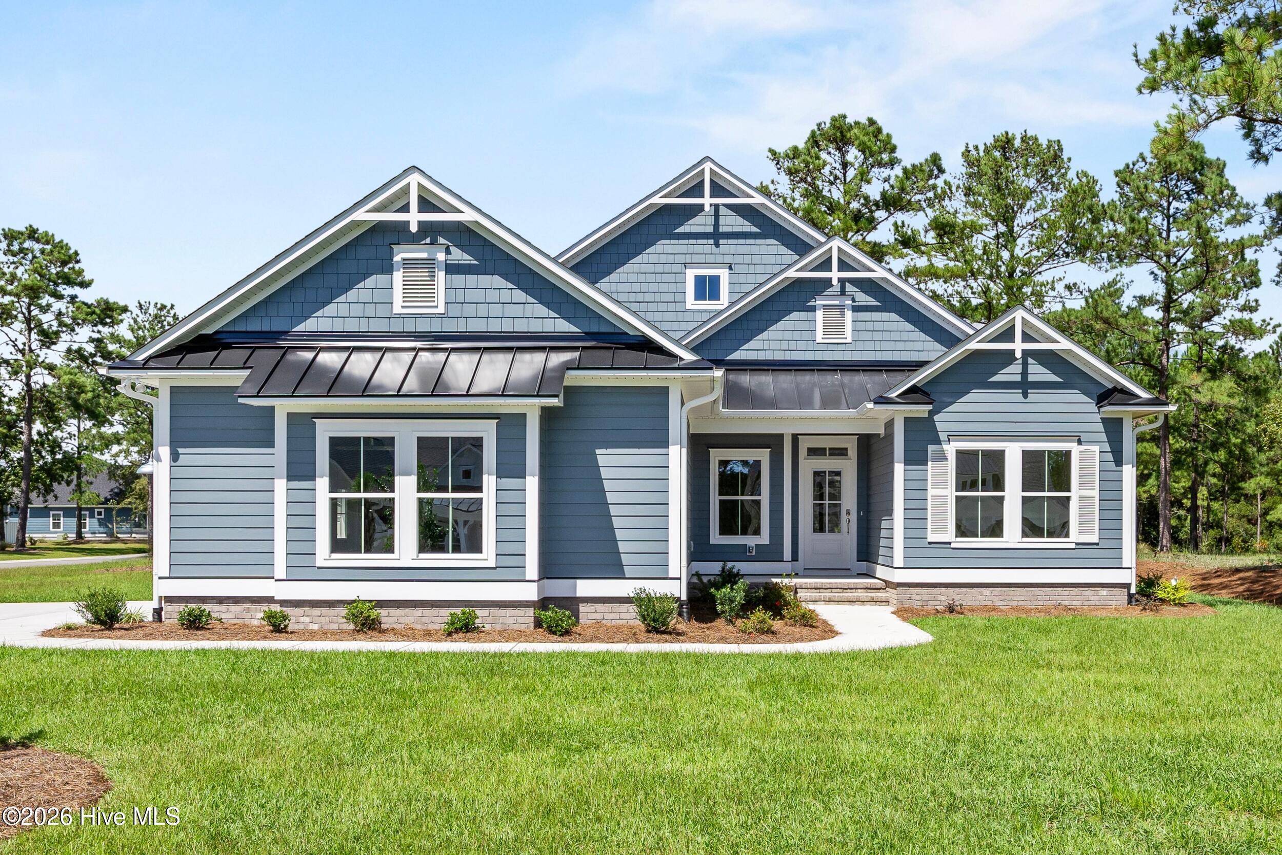 1036 Mayfair Way SW 98 — listing photograph 1