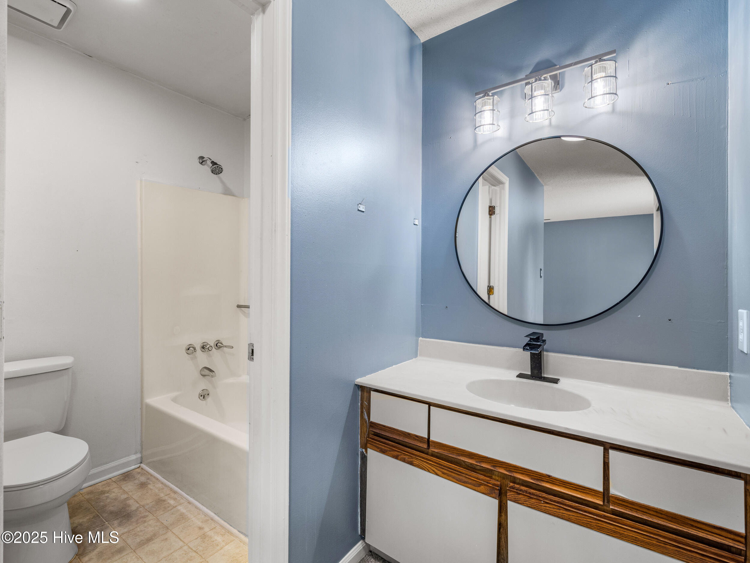 100521446 | Photo 20