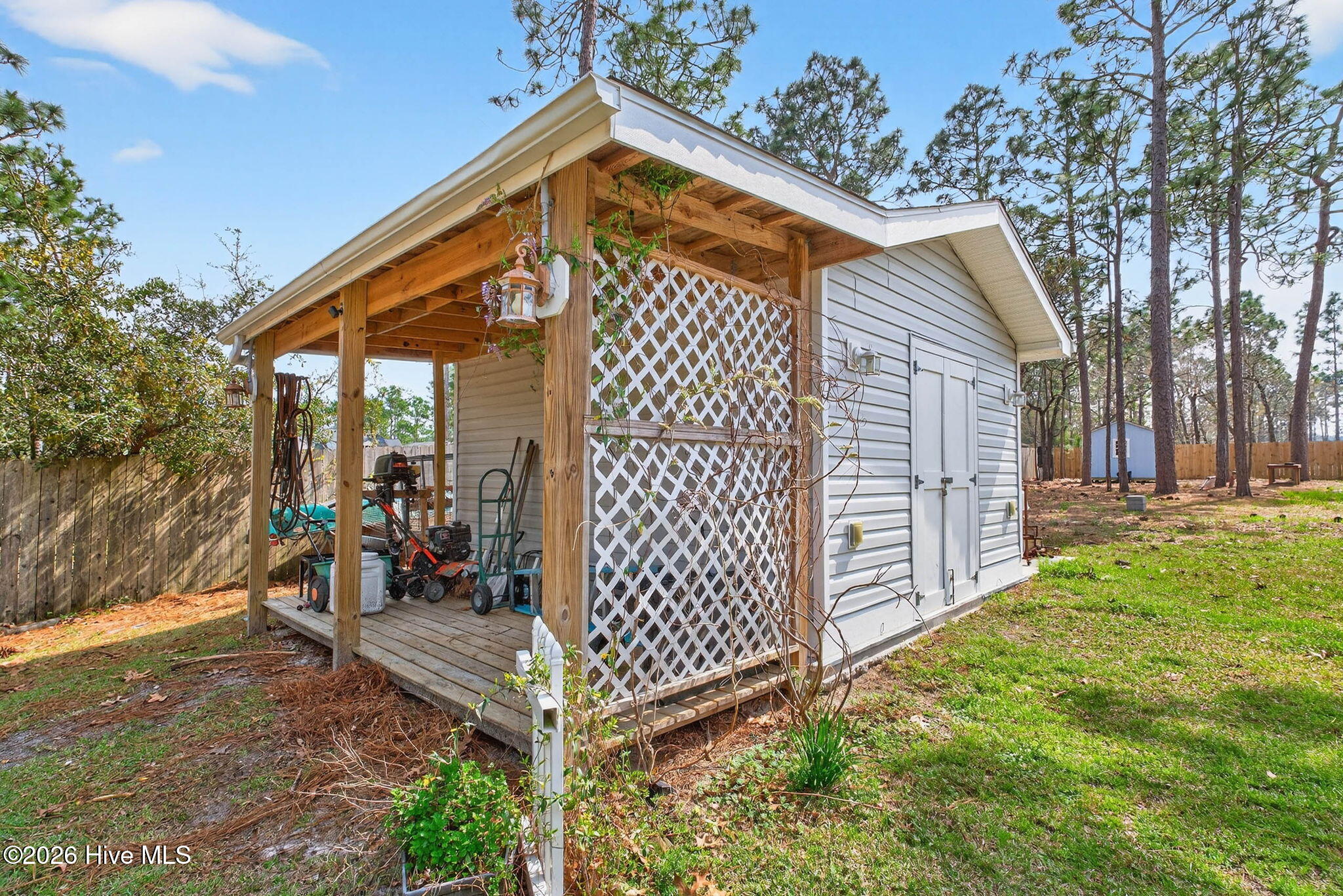 100561727 | Photo 37