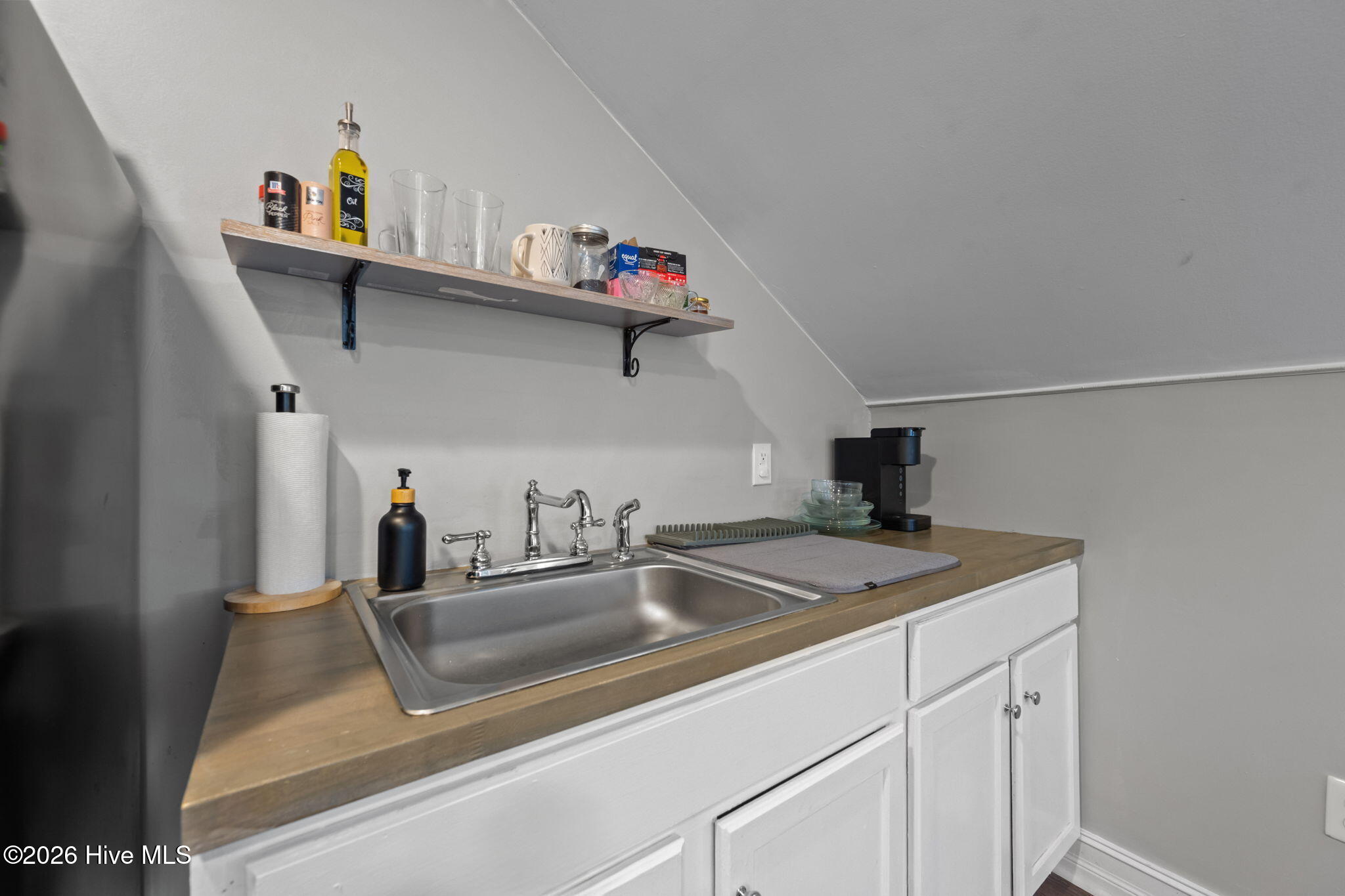 100555981 | Photo 35