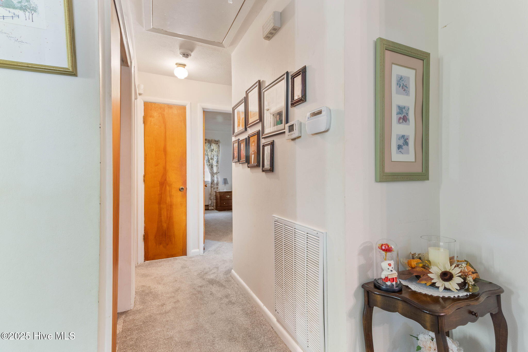 100533593 | Photo 16