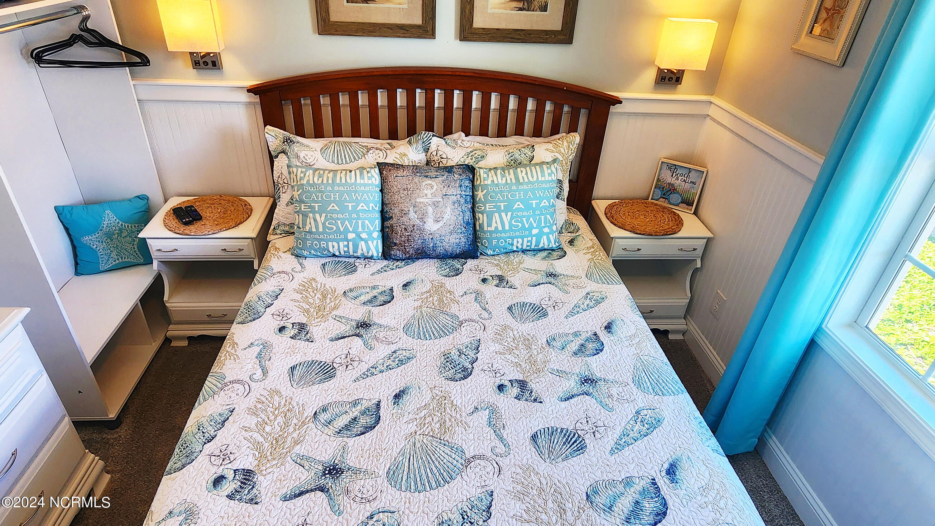 100549892 | Photo 23