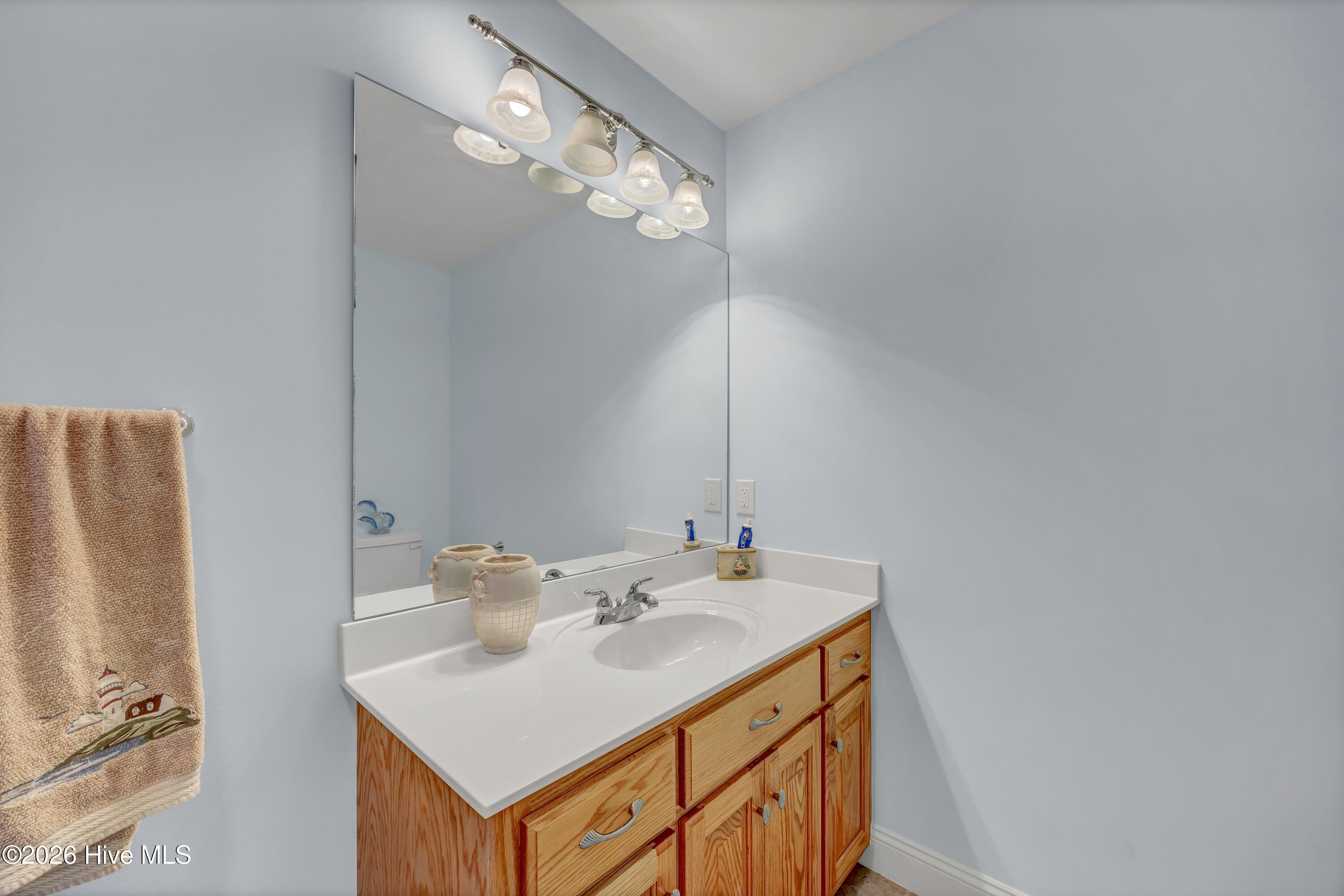 100560542 | Photo 42