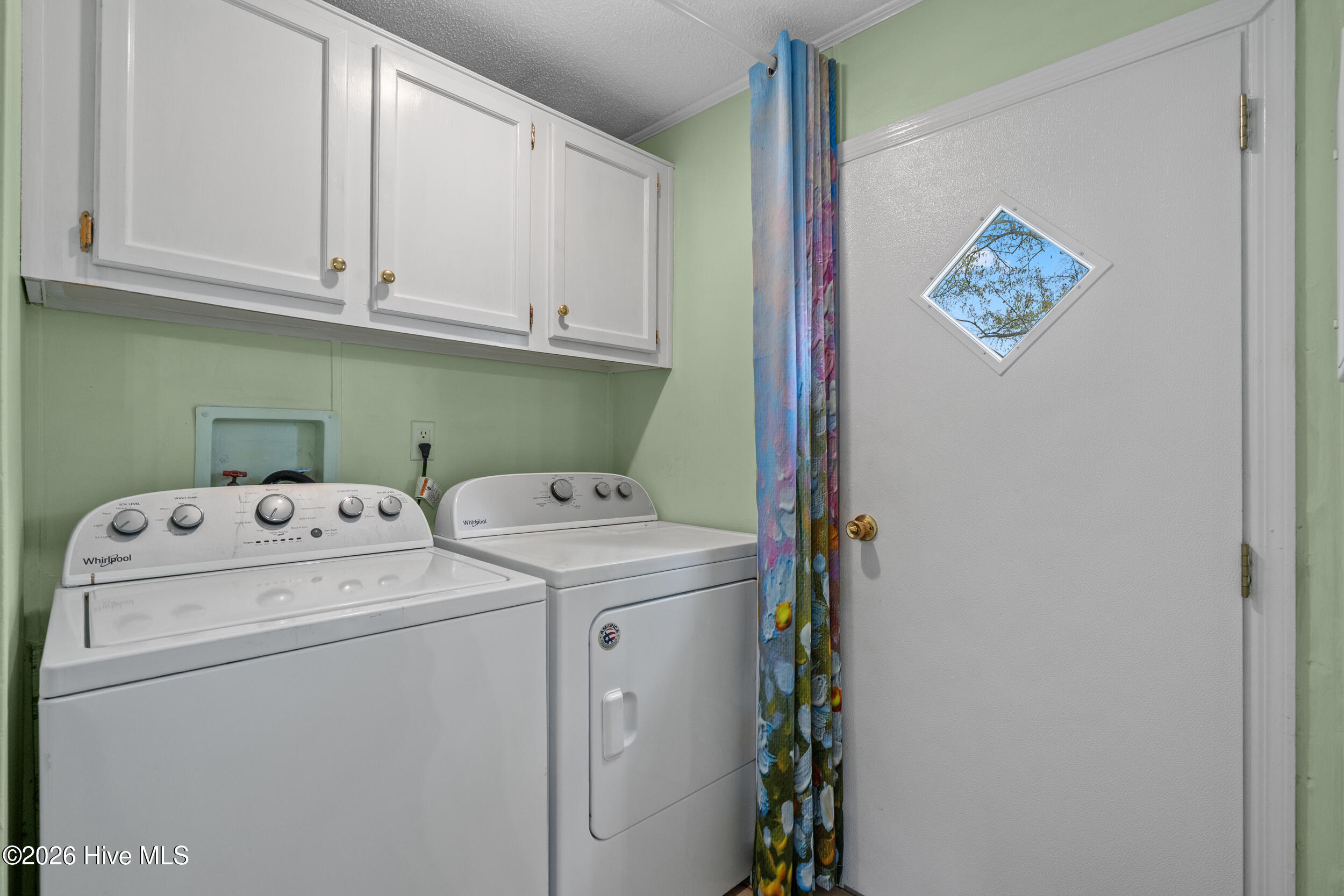 100562690 | Photo 29