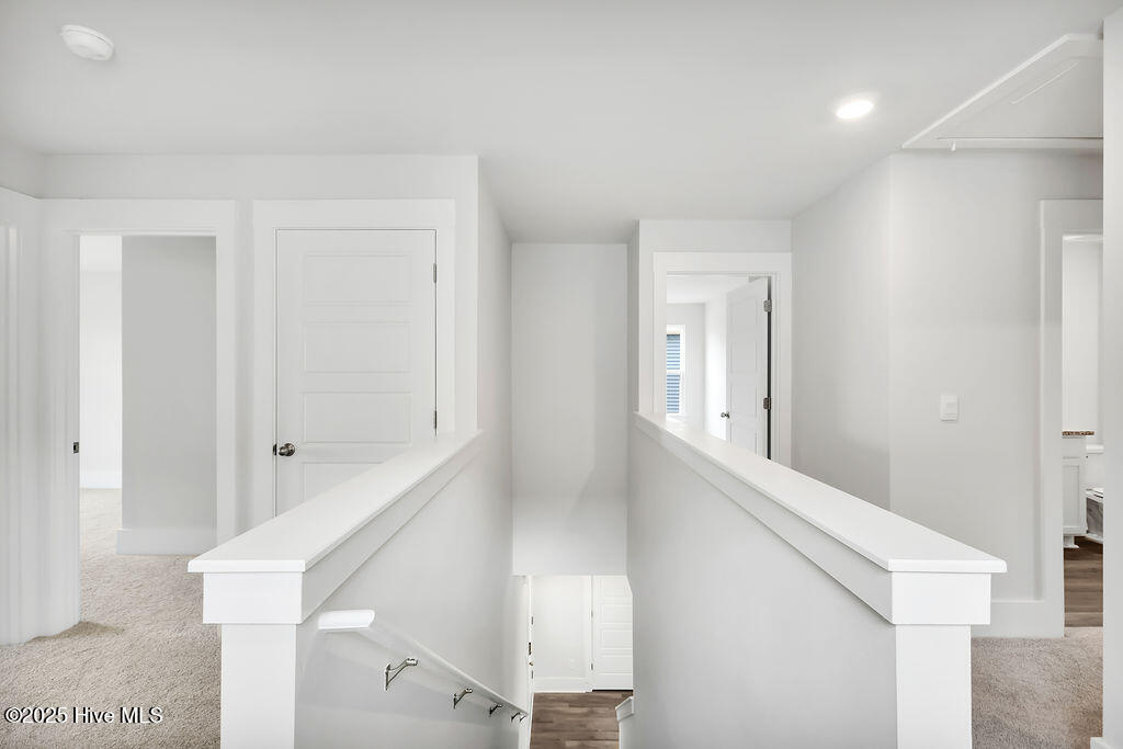 100544659 | Photo 16