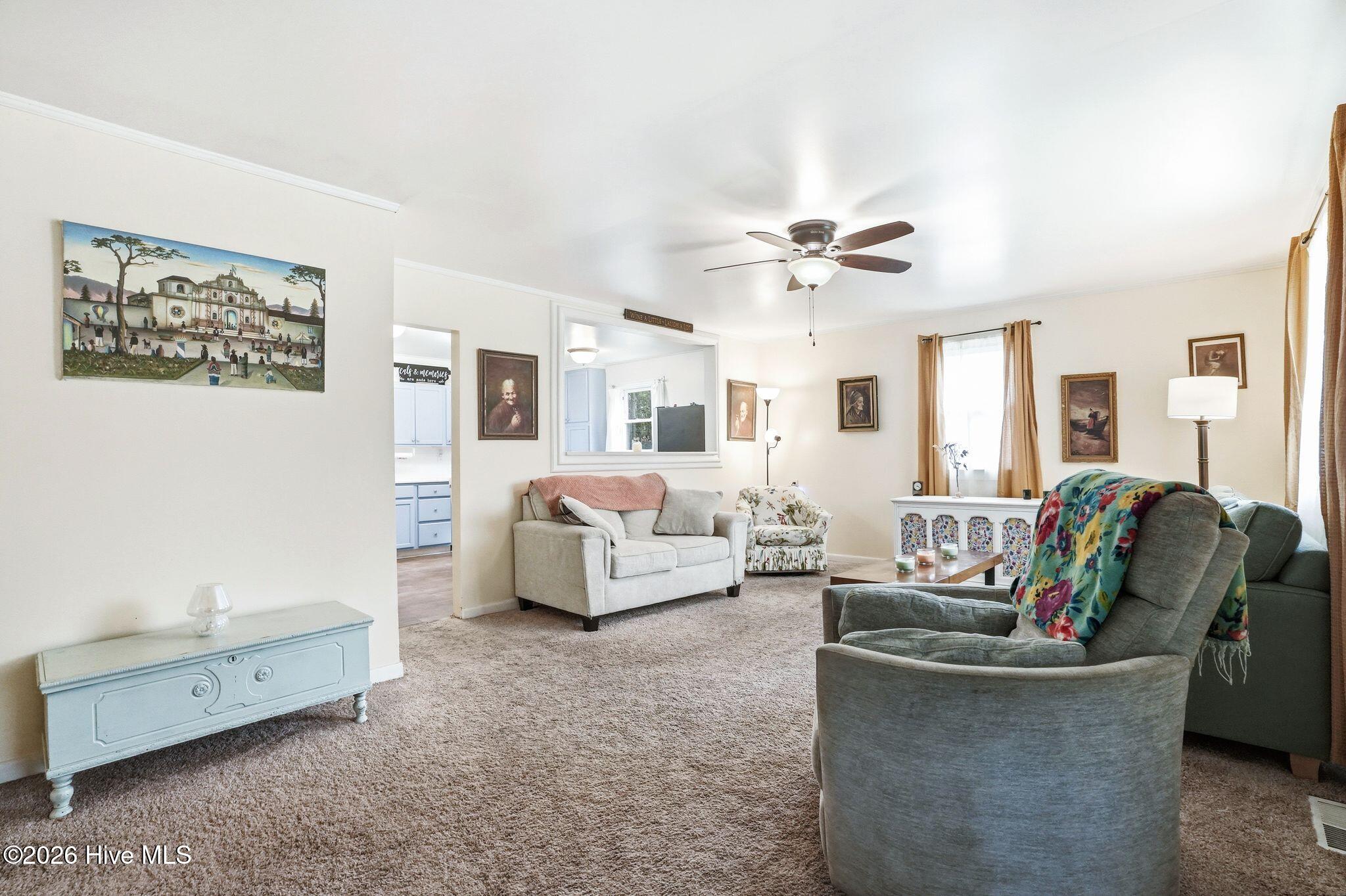 100565168 | Photo 14