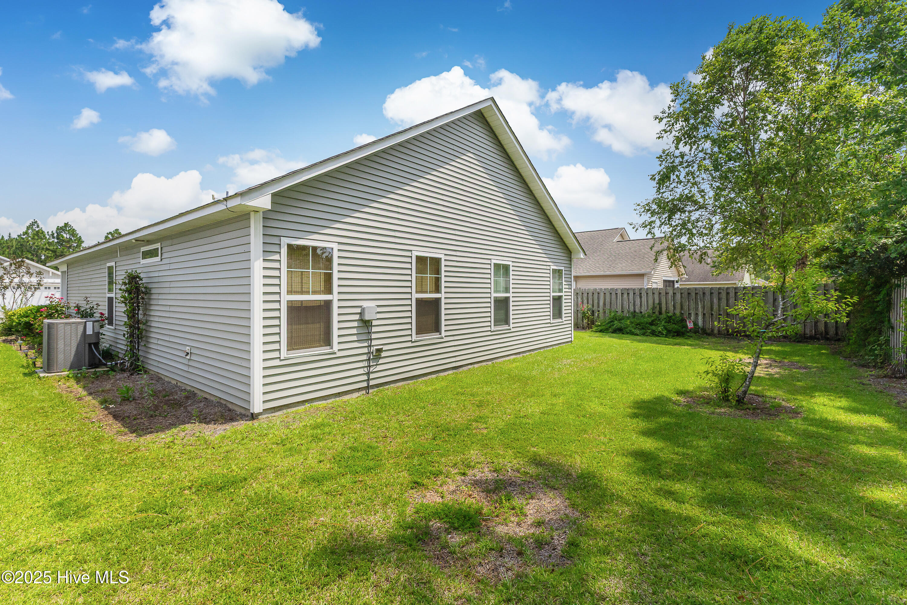 100516362 | Photo 30