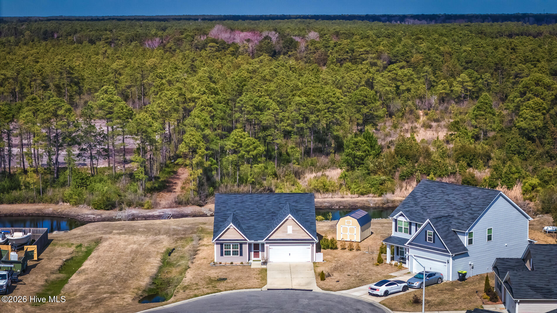 100558342 | Photo 49