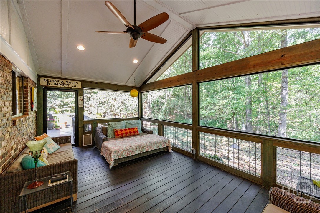 117 Gibbons Place