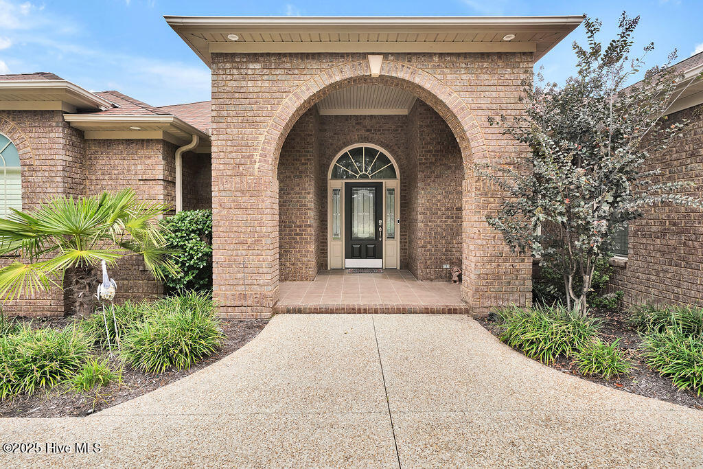 100544404 | Photo 49