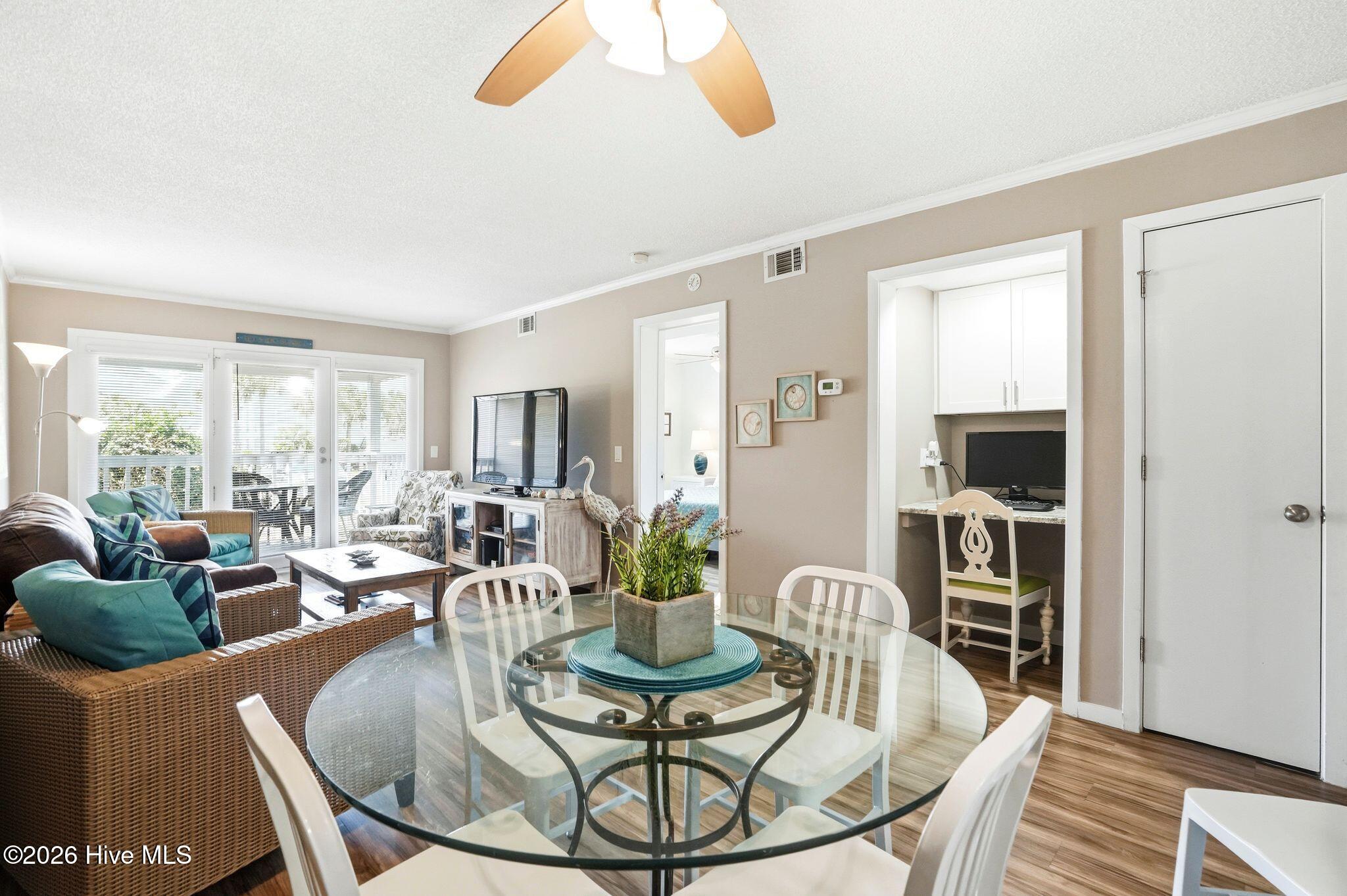 100567622 | Photo 18