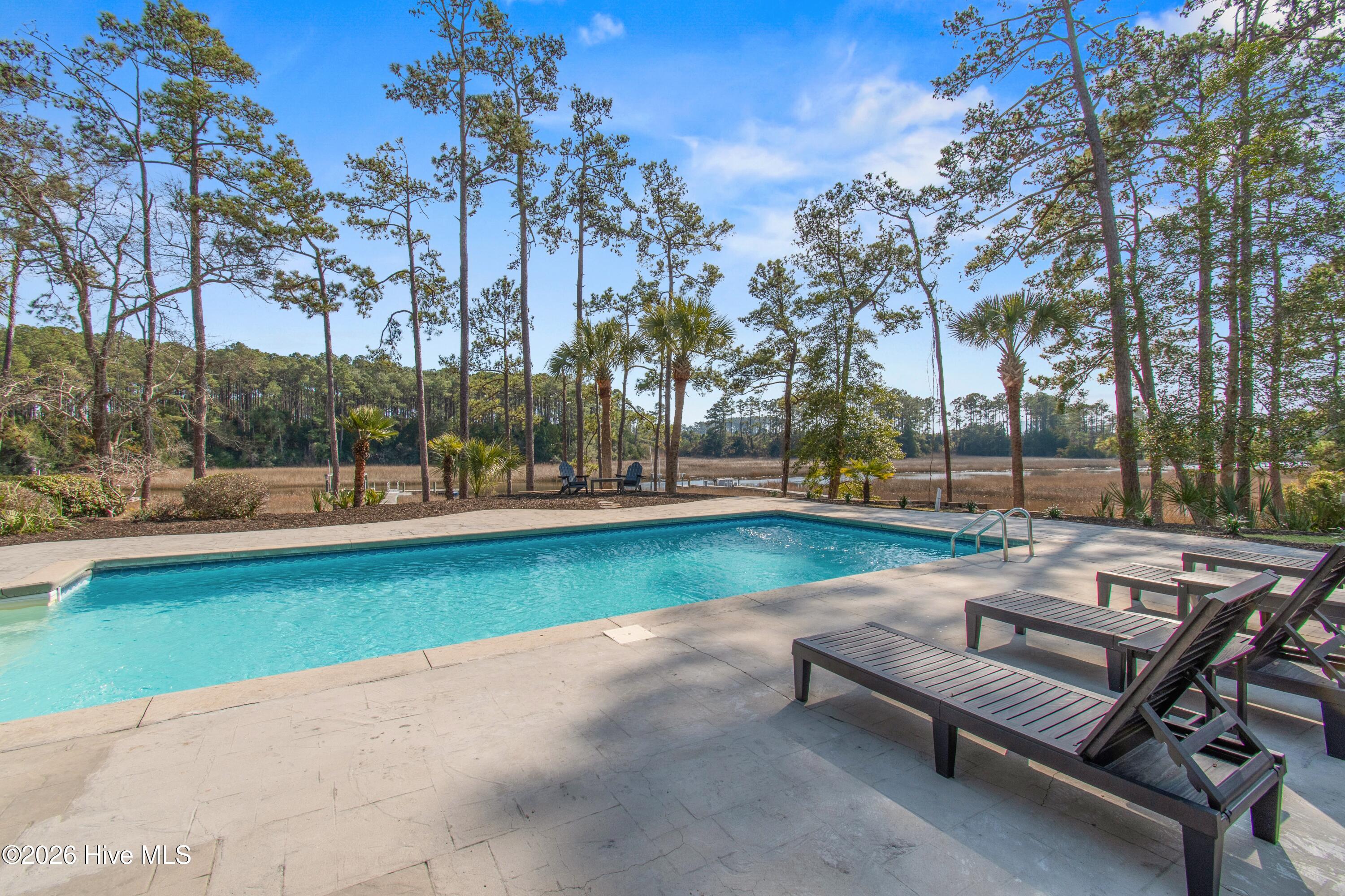 100556655 | Photo 69