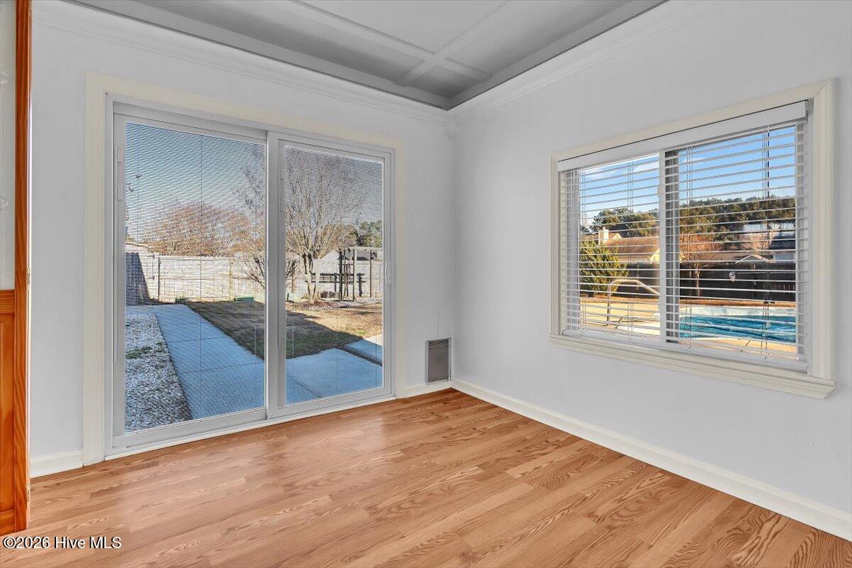 100552346 | Photo 21