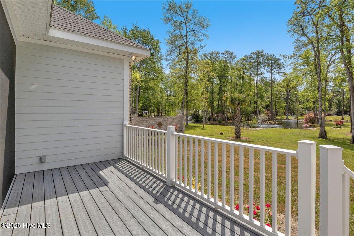 100572737 | Photo 61