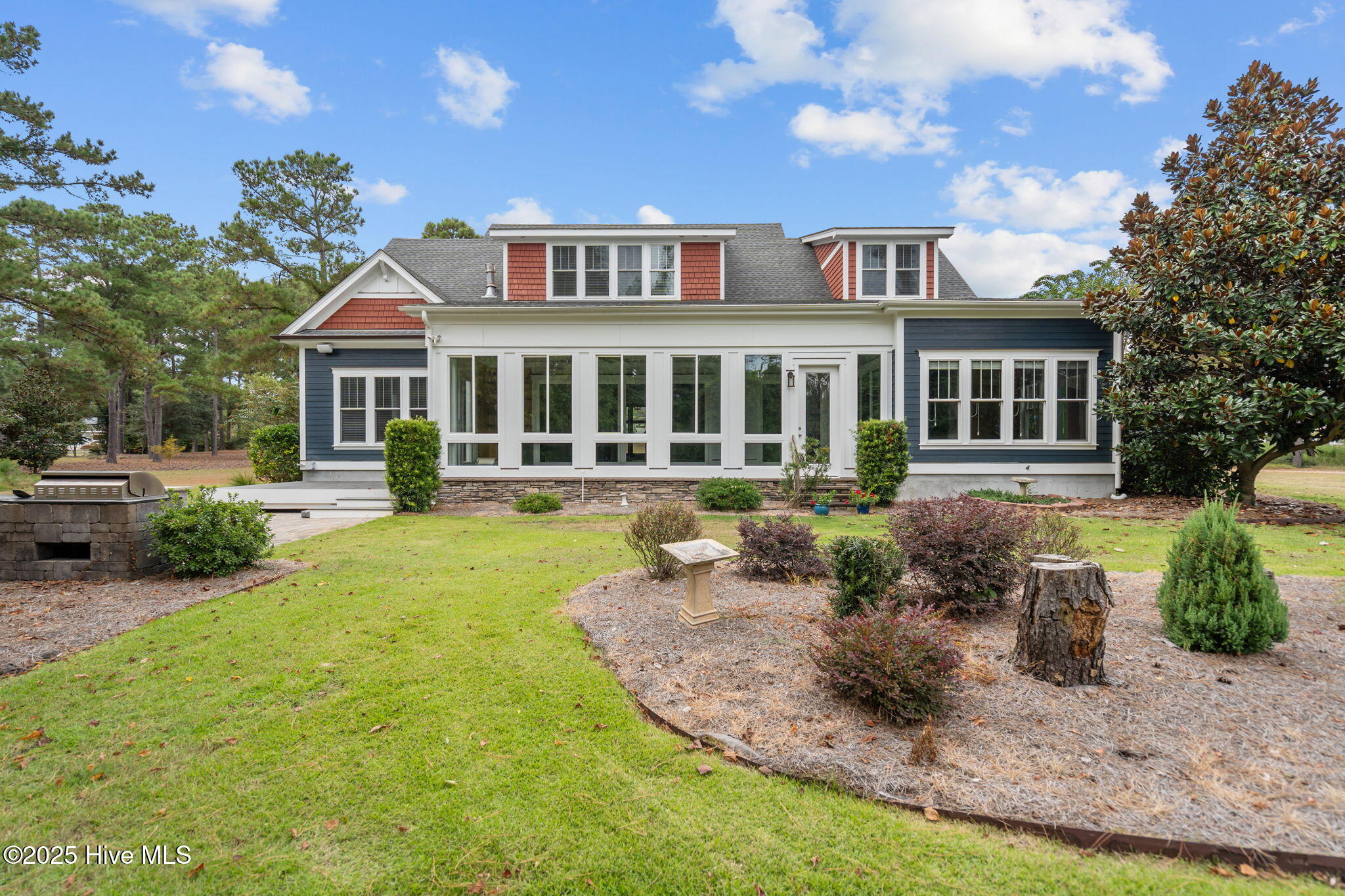 100532333 | Photo 73