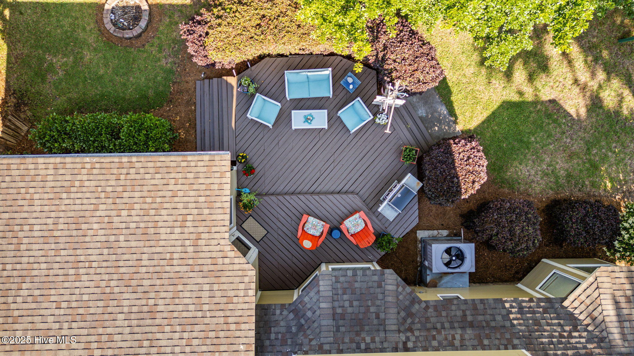 100506546 | Photo 35