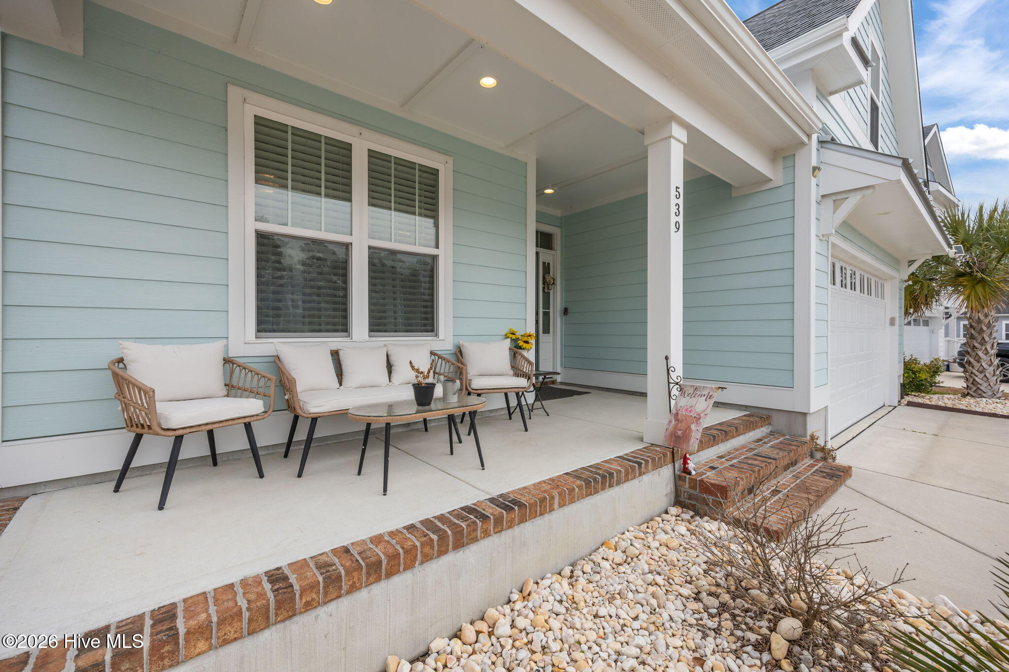 100556932 | Photo 44