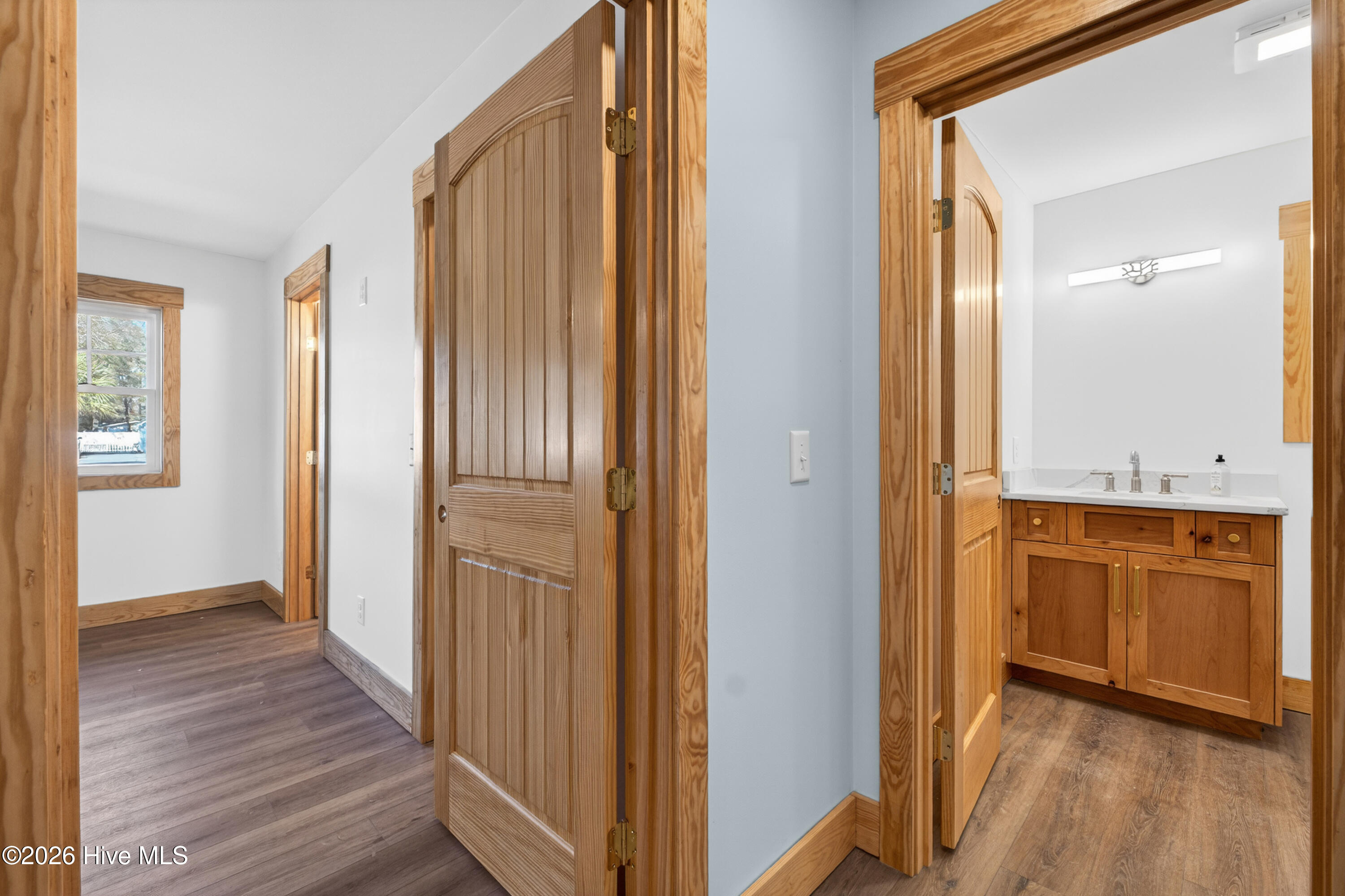 100552365 | Photo 28