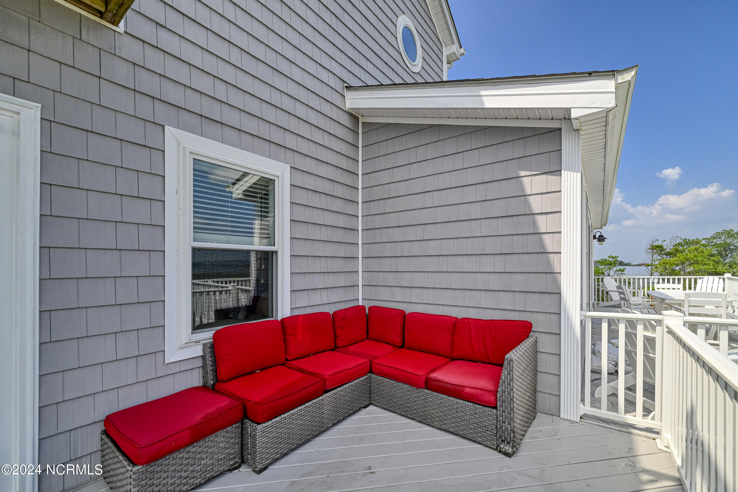 100533731 | Photo 22