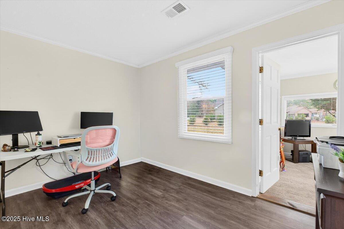 100545415 | Photo 35