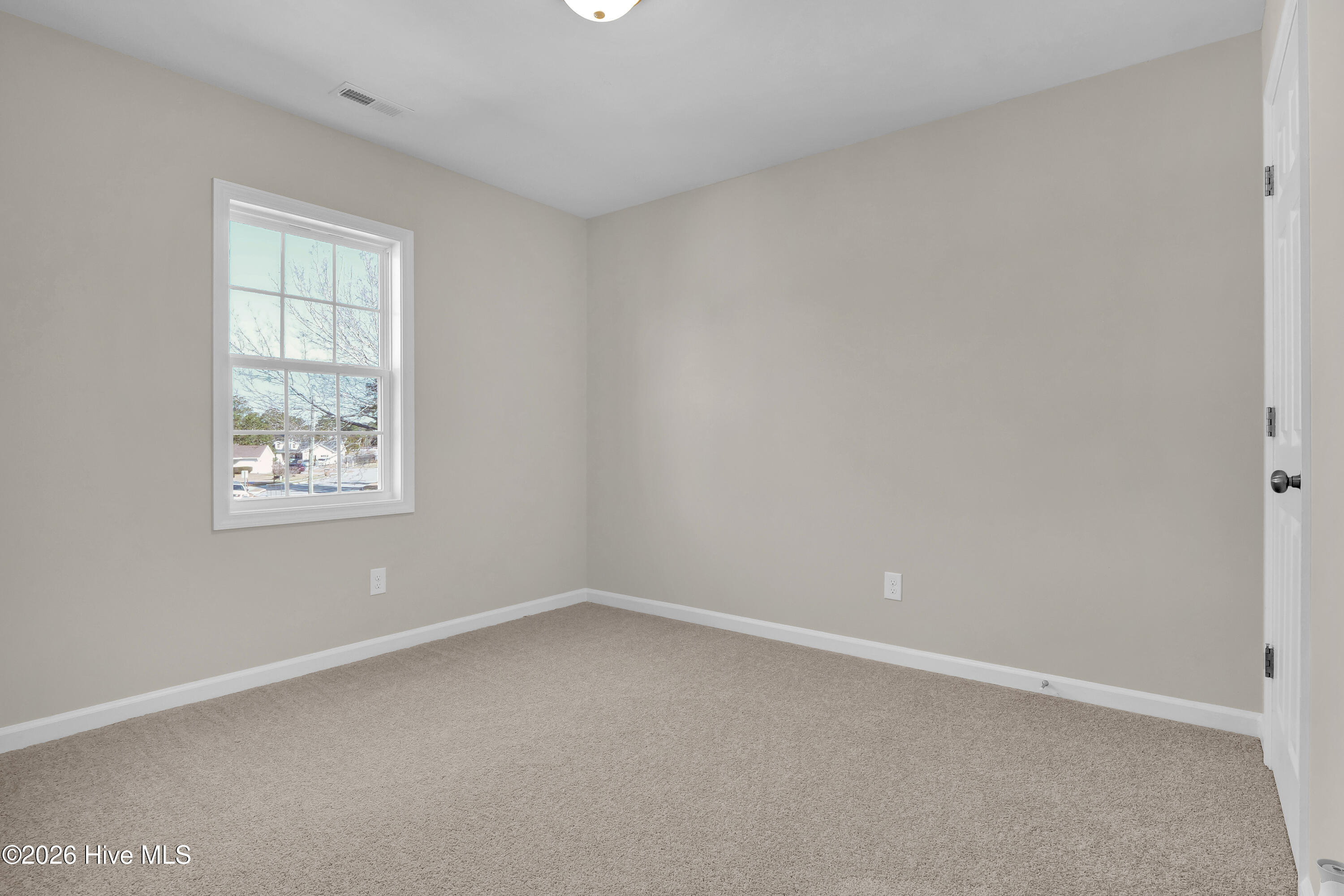 100556678 | Photo 26