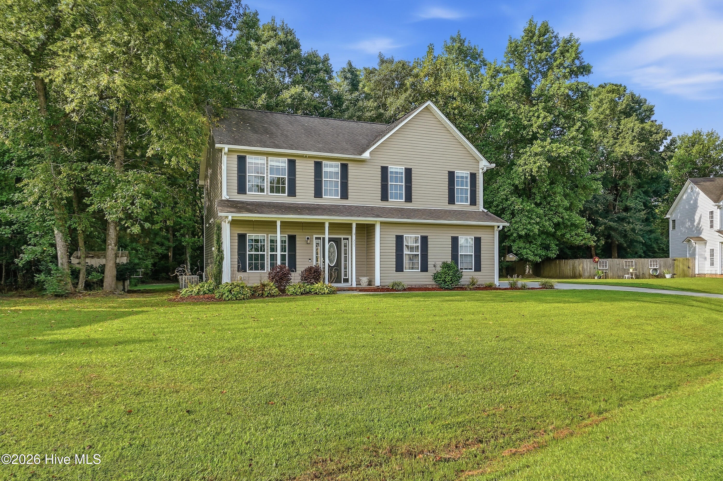 Exterior photo of 221 Rudolph Lane, Hubert, NC 28539. MLS: 100597836