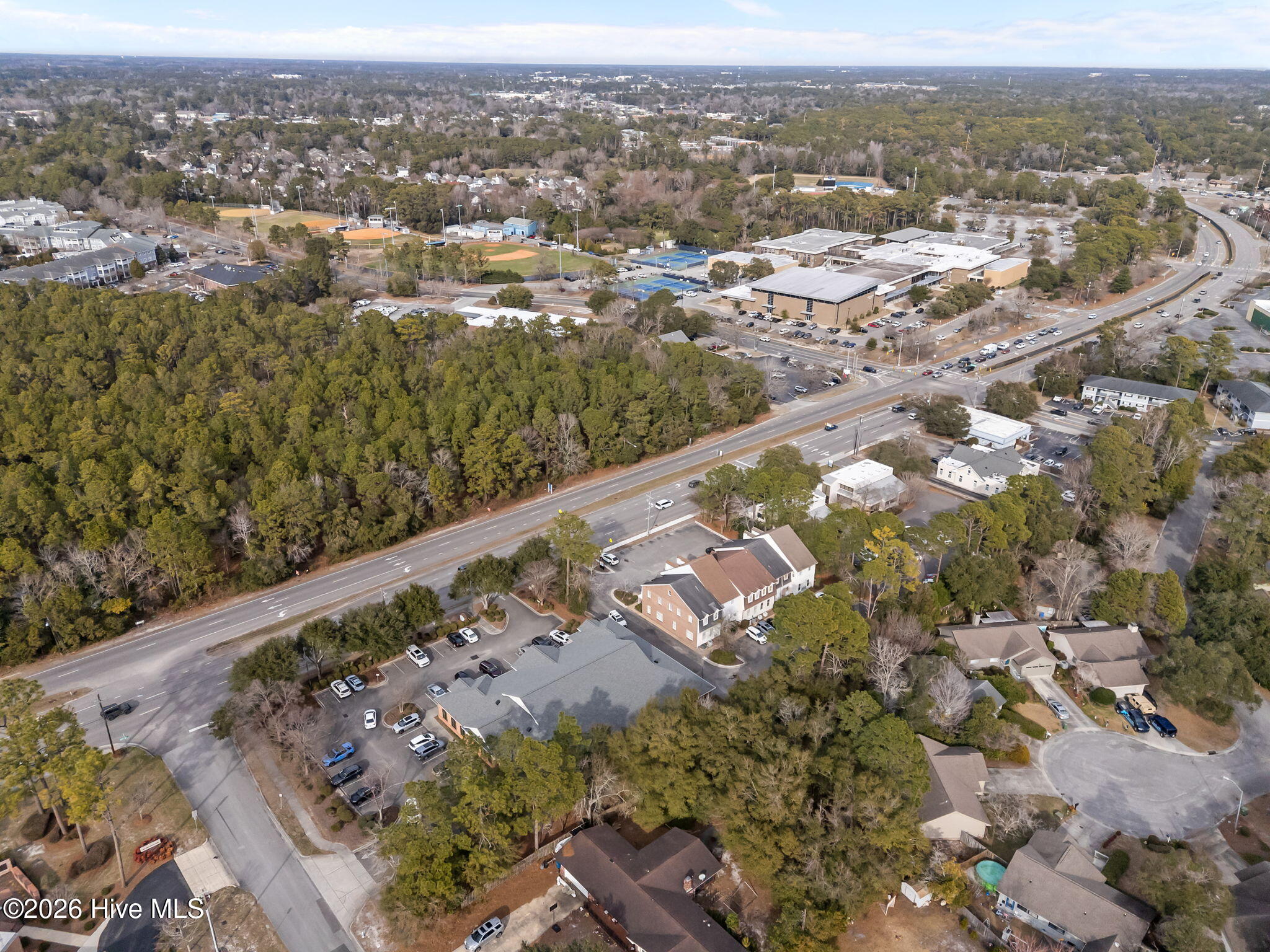 100552337 | Photo 40