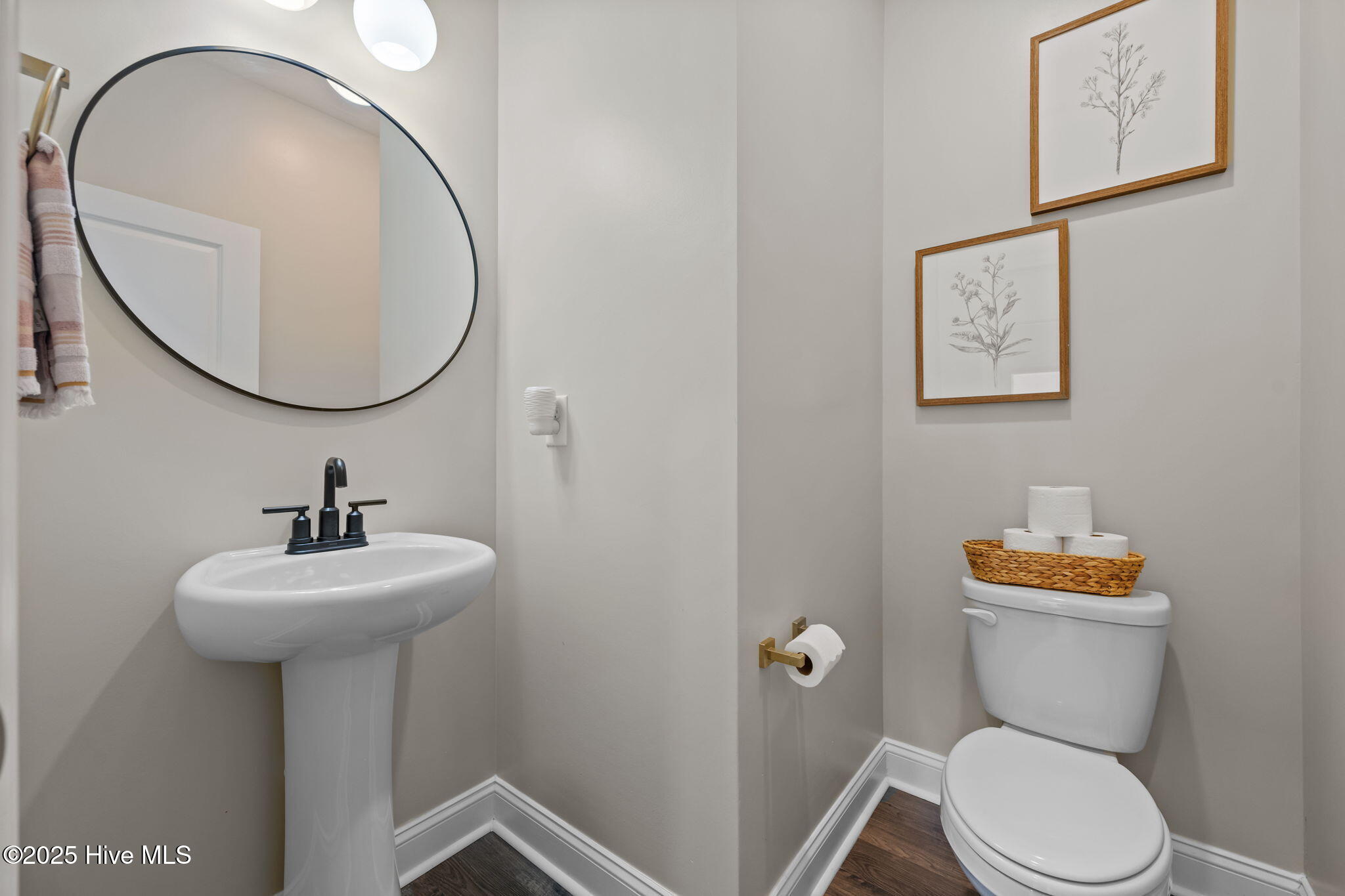 100547055 | Photo 22