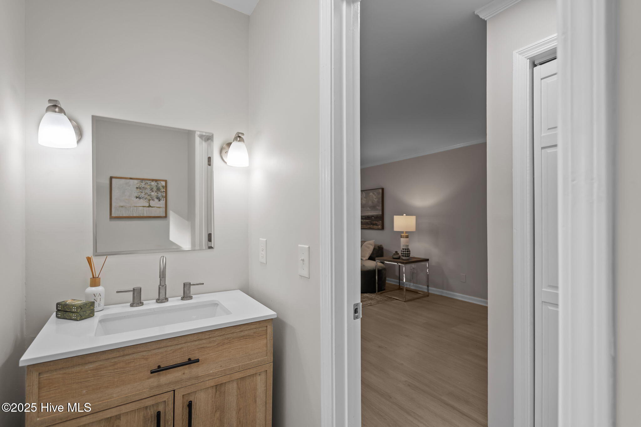 100527627 | Photo 28