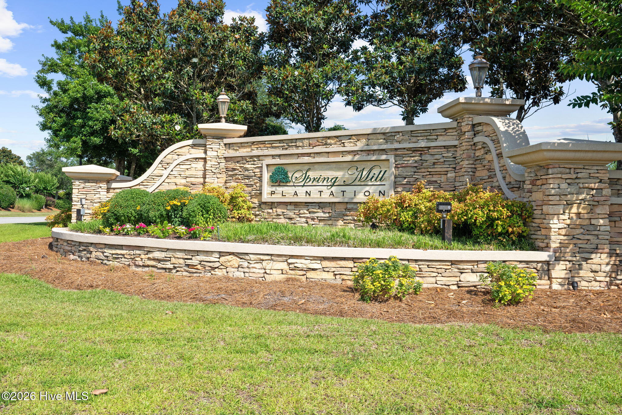 100565577 | Photo 48