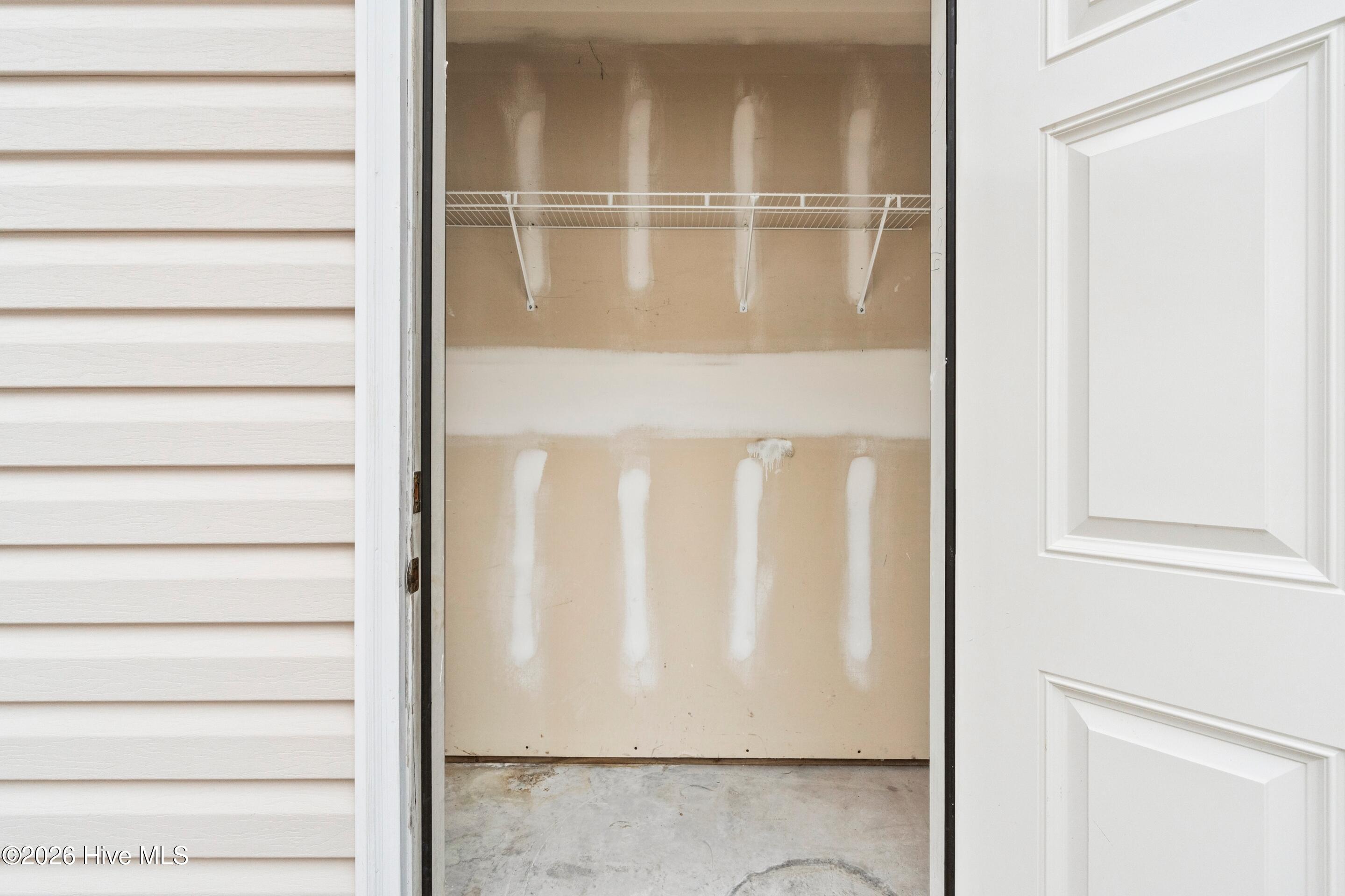 100549608 | Photo 33