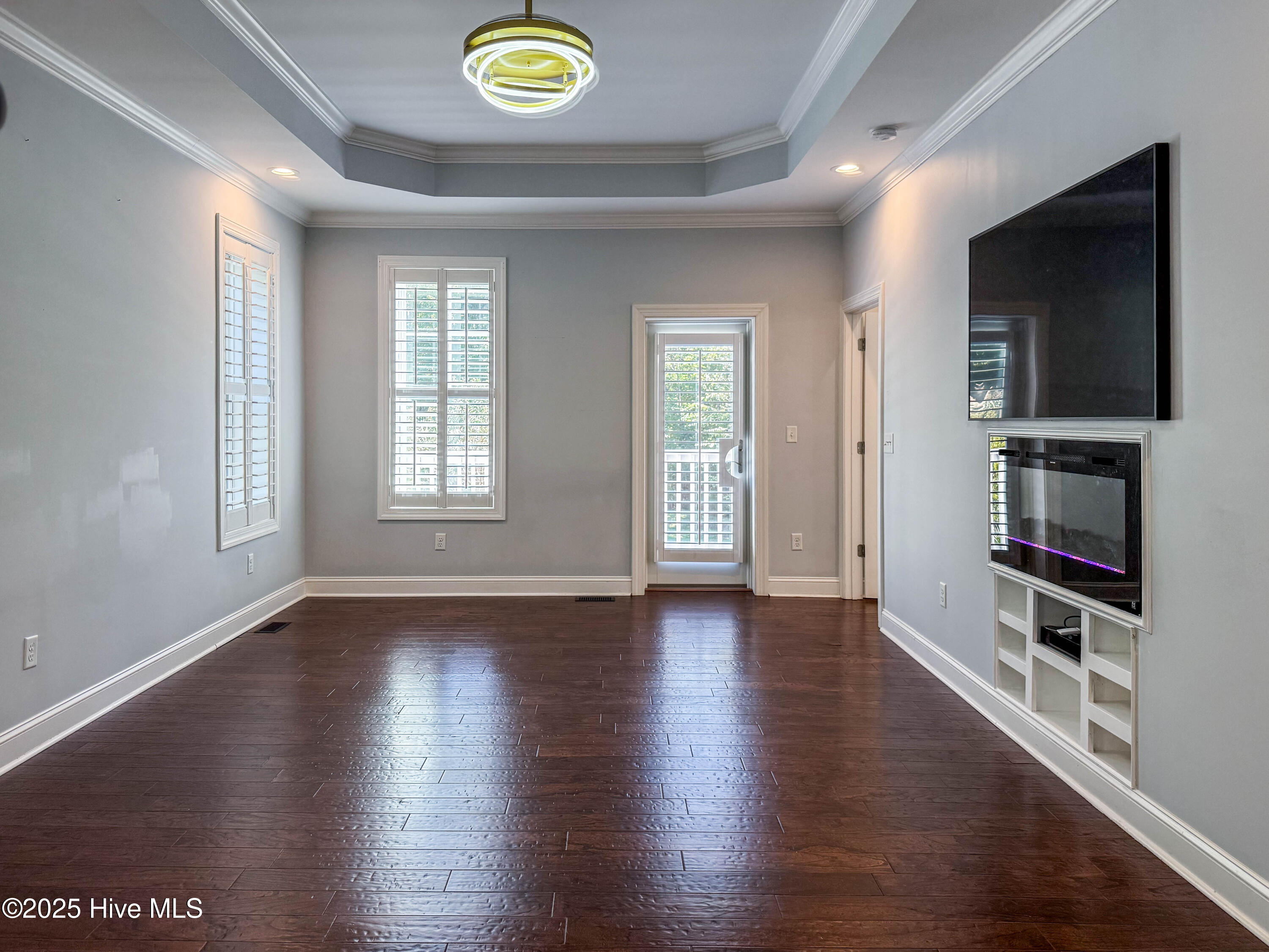 100537477 | Photo 29