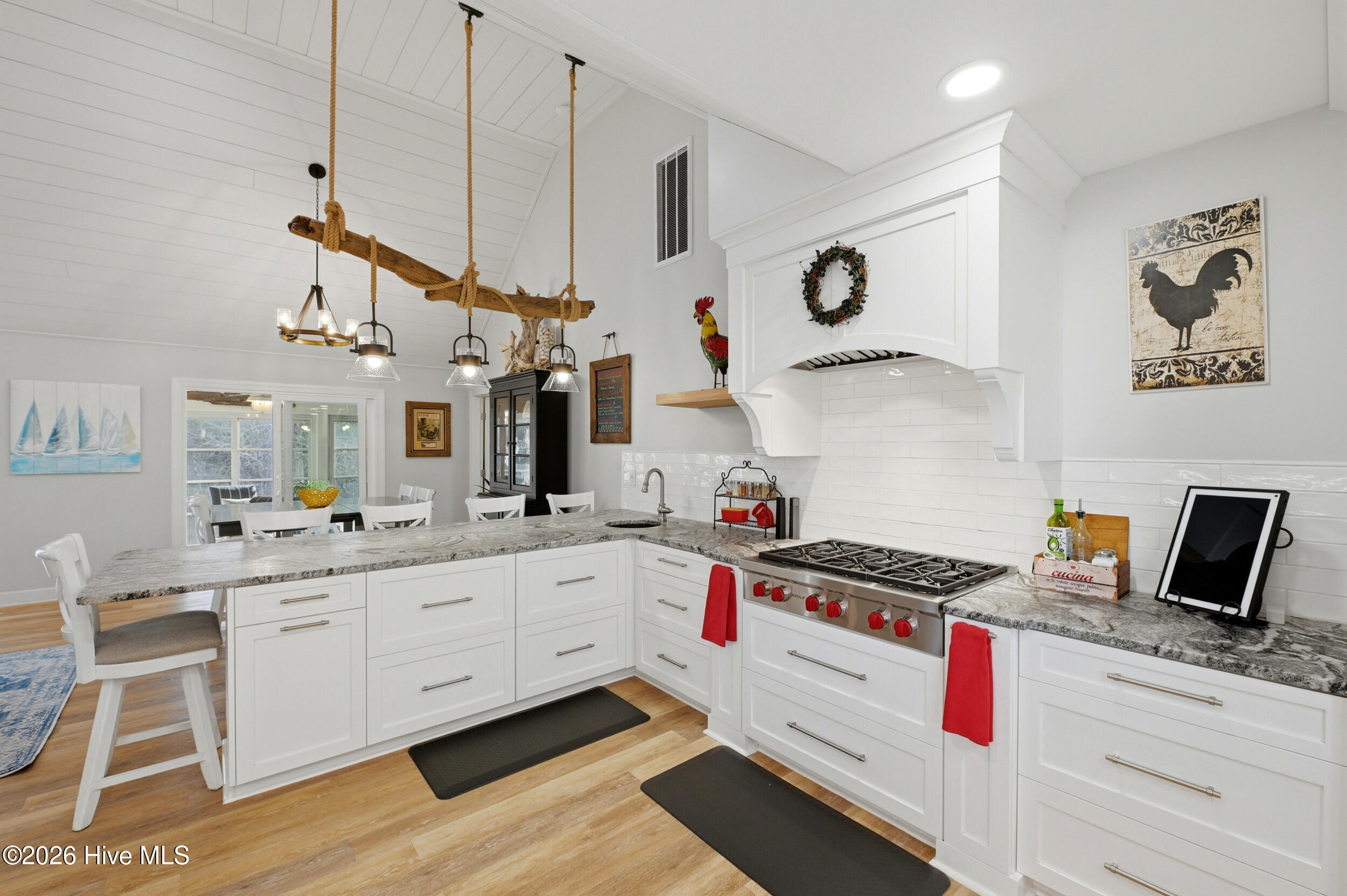 100555561 | Photo 14