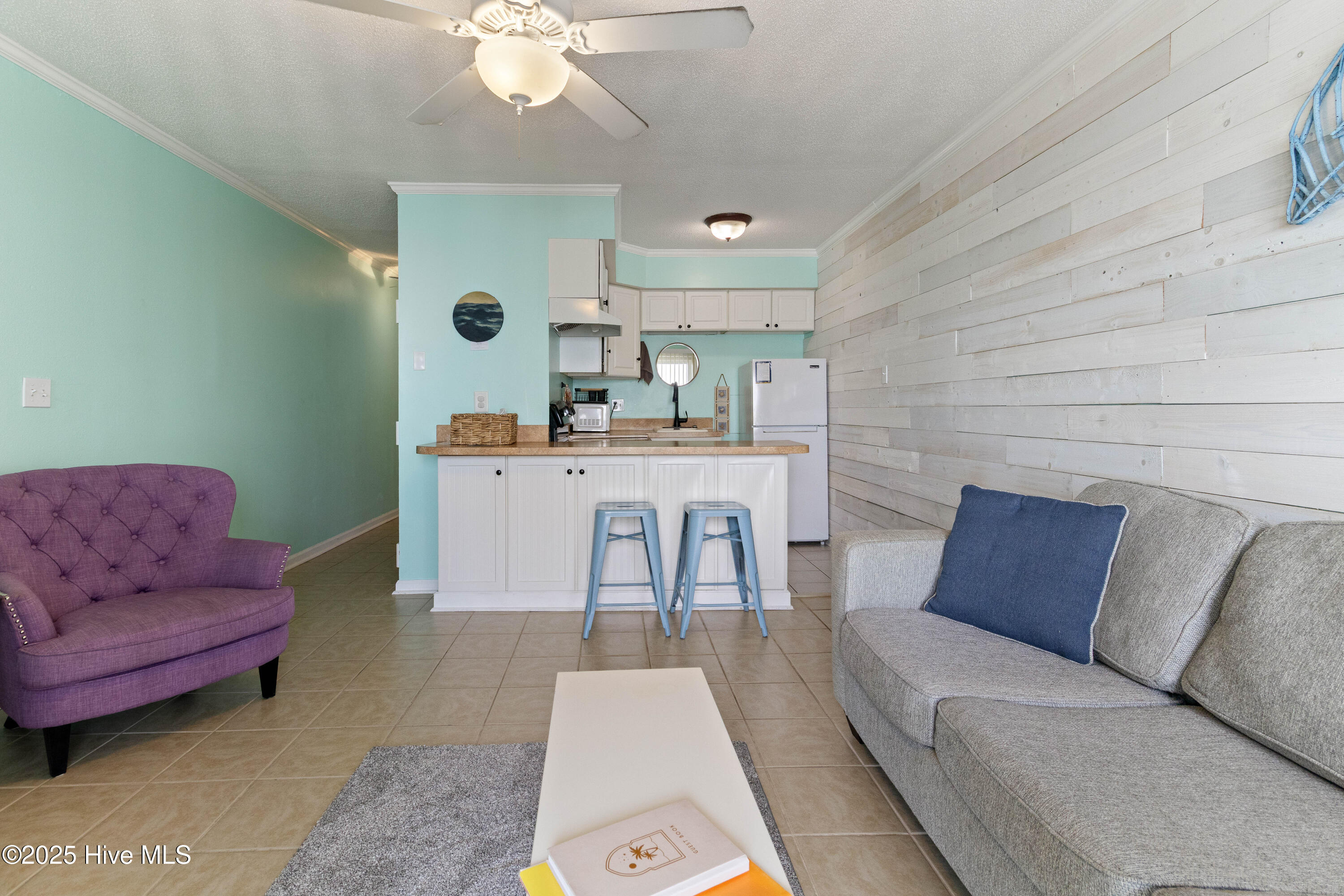 100553651 | Photo 13