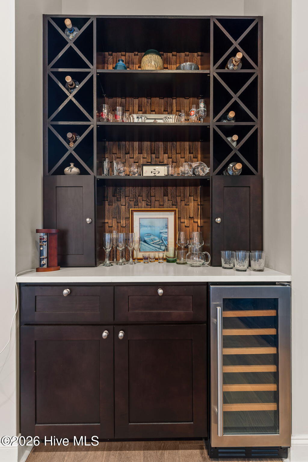 100565283 | Photo 20