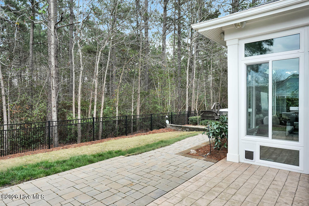 100558755 | Photo 37